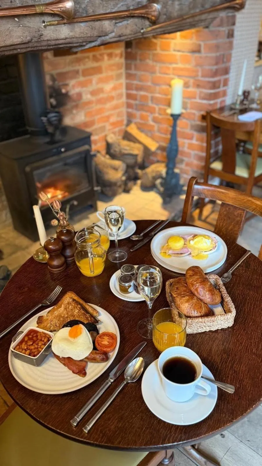 Breakfast in The Crown, Bildeston