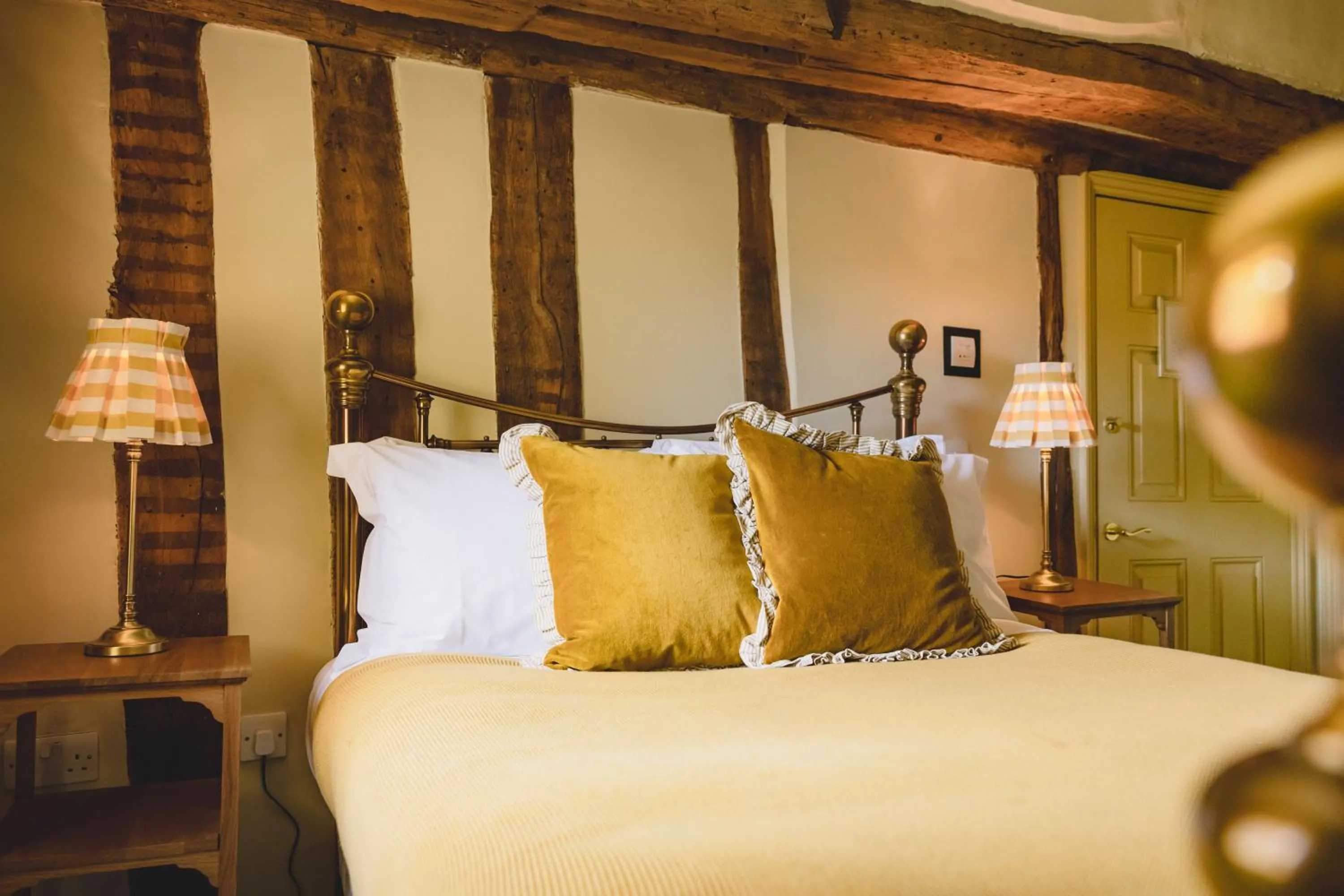 Restaurant/places to eat, Bed in The Crown, Bildeston