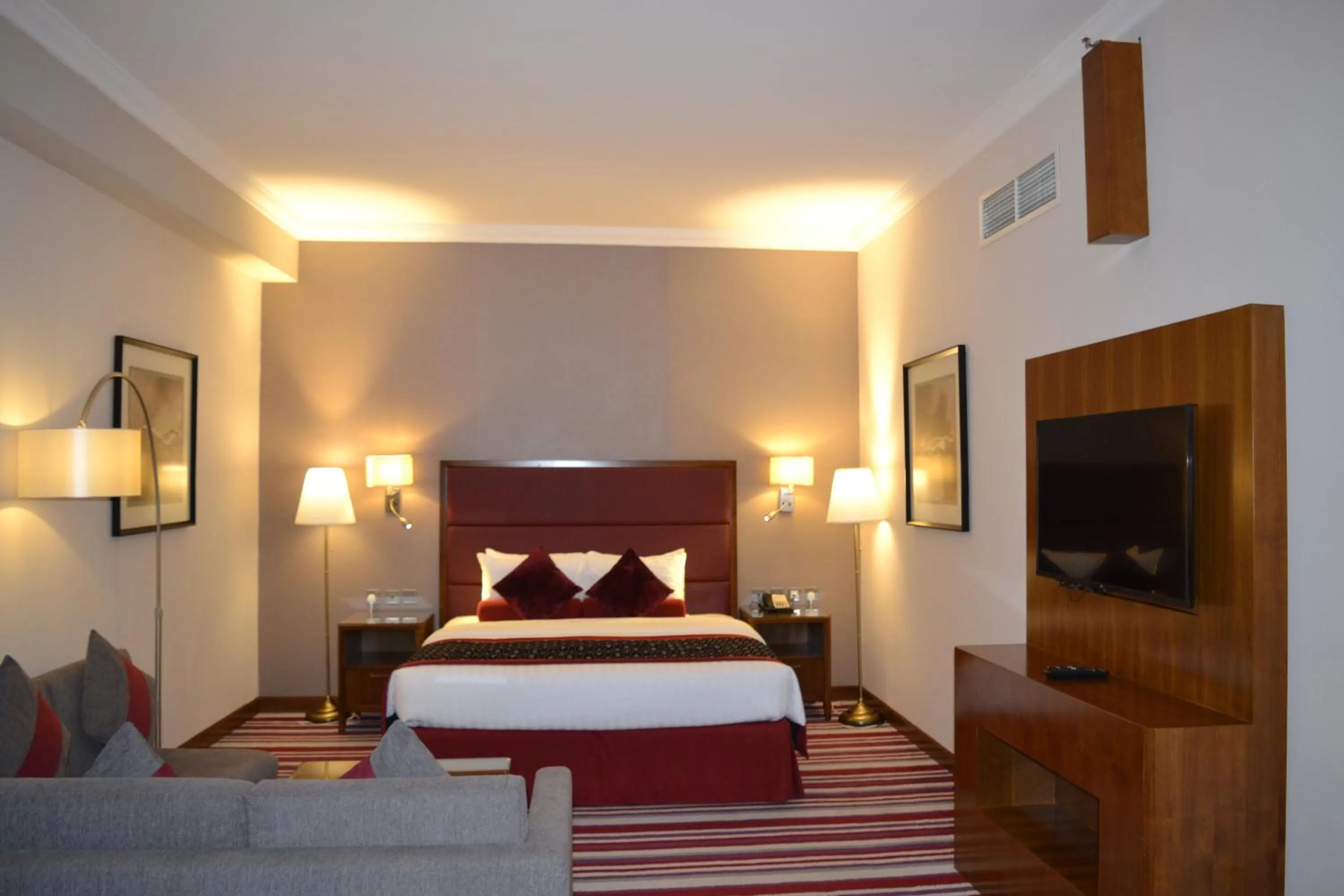 Bed in Wonder Palace Hotel Qatar