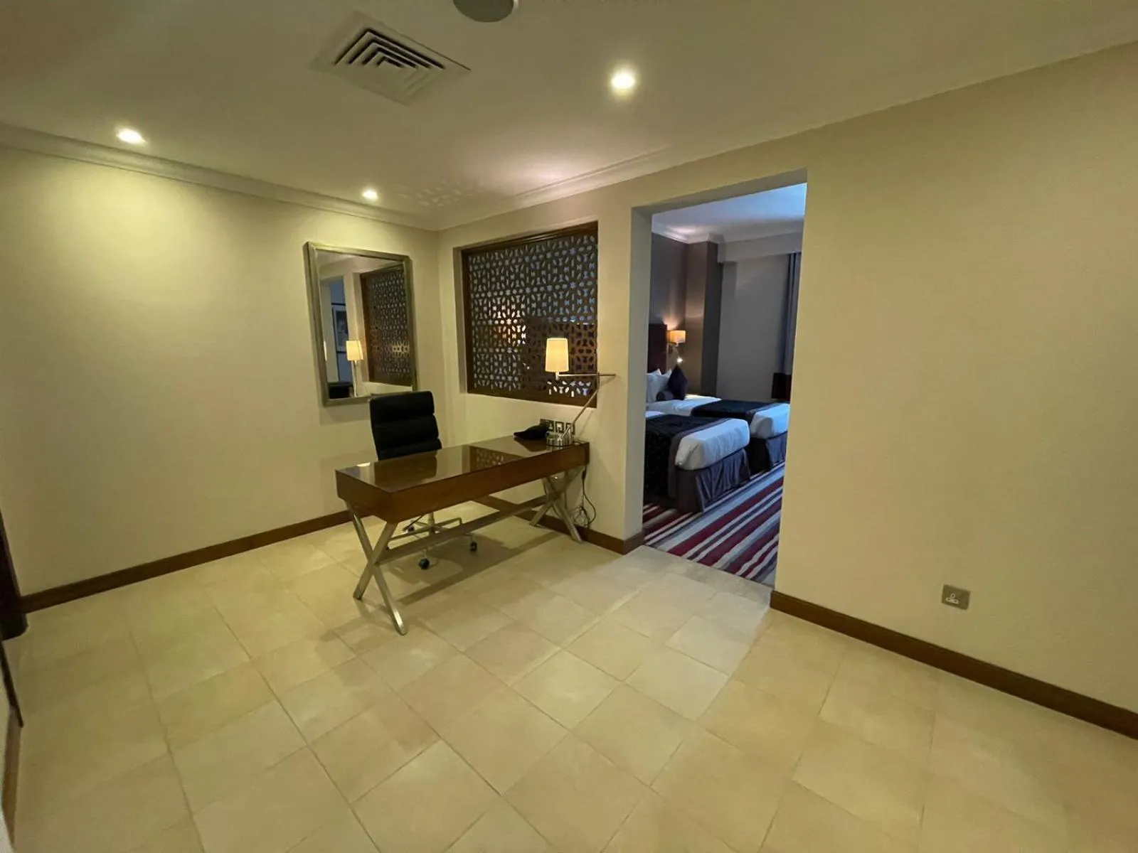 Living room, Bed in Wonder Palace Hotel Qatar