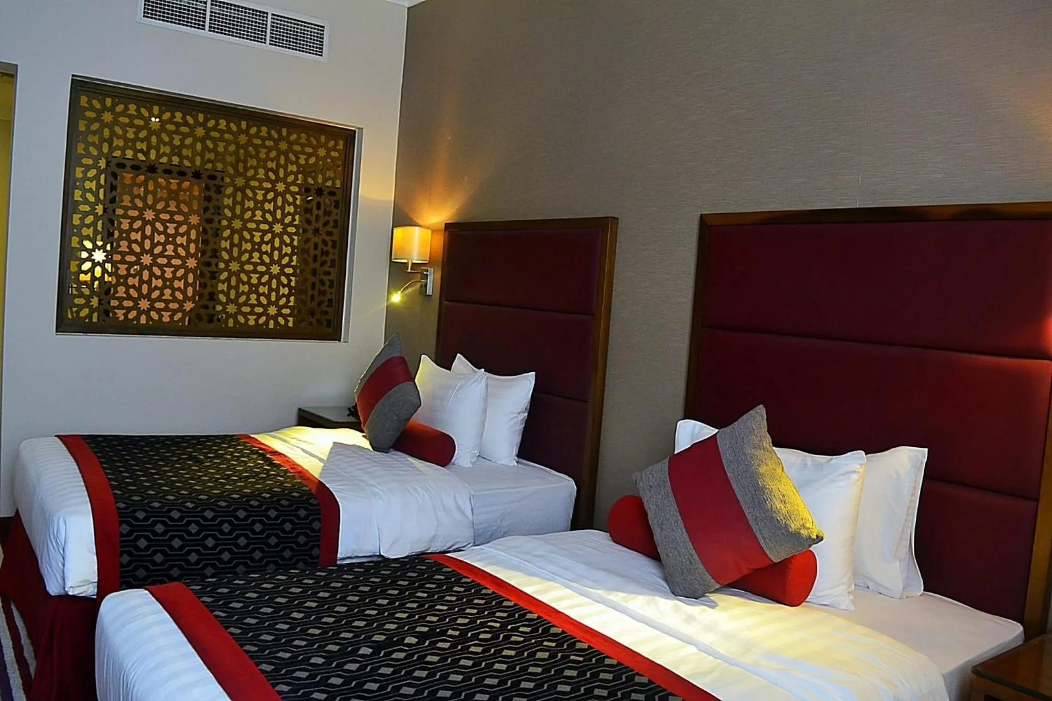 Bed in Wonder Palace Hotel Qatar