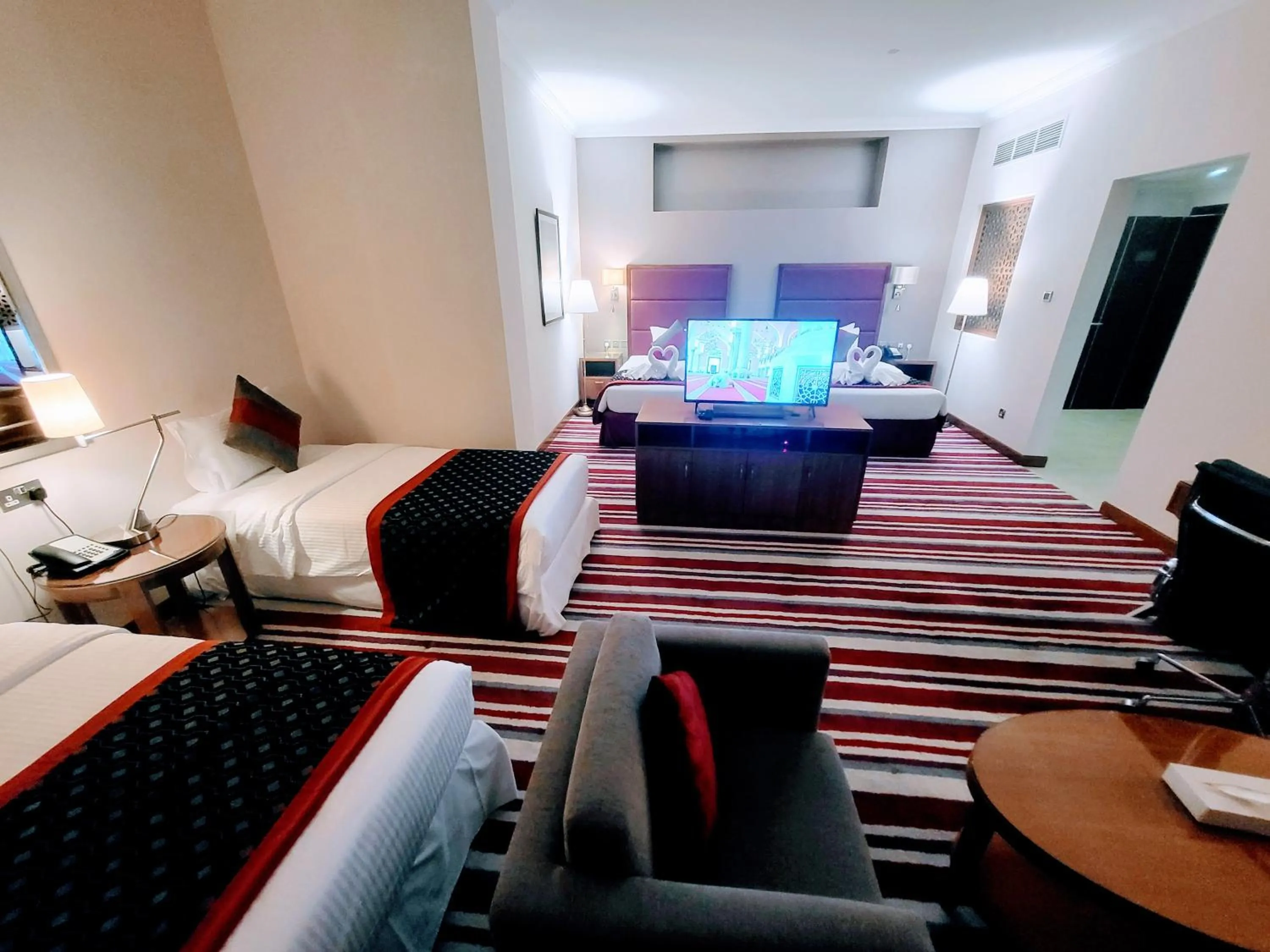 Photo of the whole room, Bed in Wonder Palace Hotel Qatar