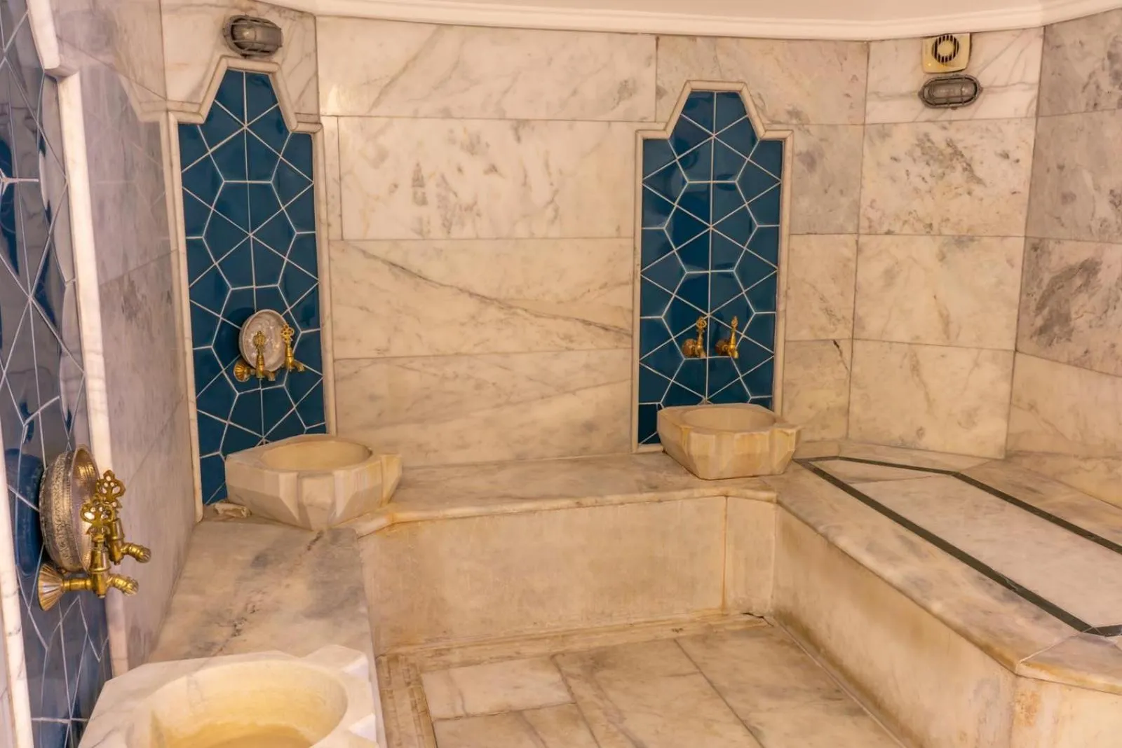 Bathroom in Residence Hotel By Ketenci