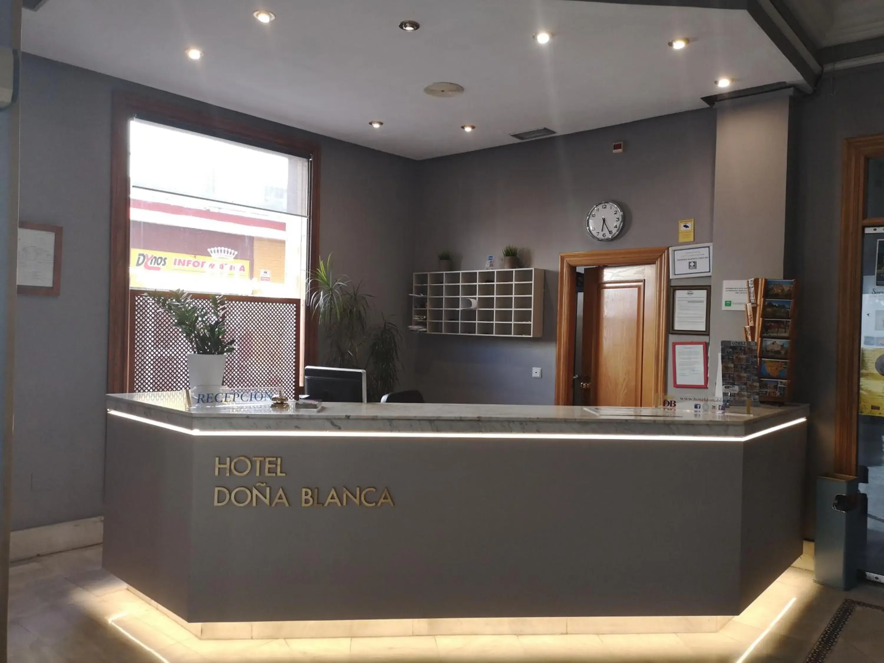 Lobby or reception in Hotel Doña Blanca Lobby or reception in Hotel Doña Blanca