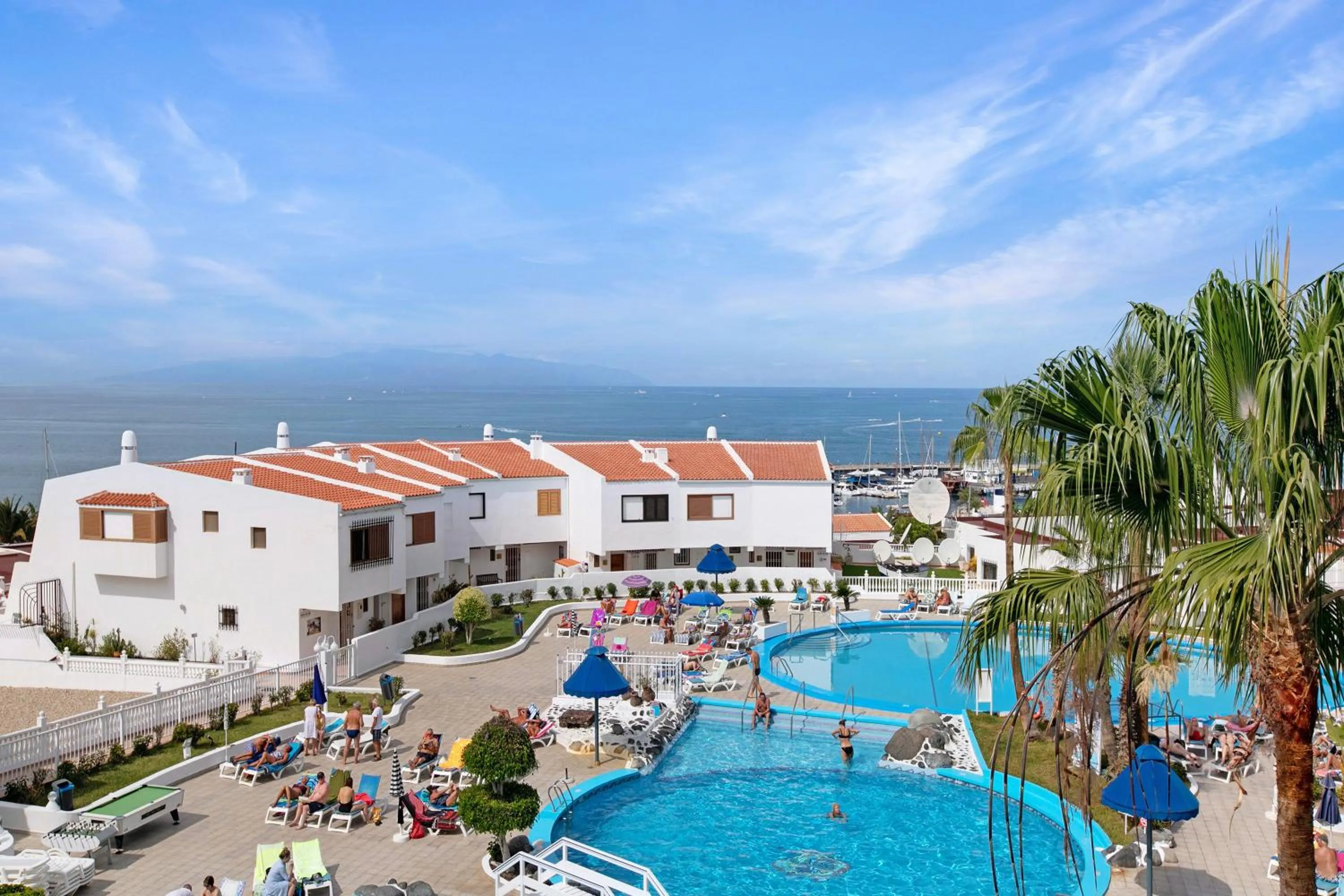 Swimming pool in Club Atlantis 223