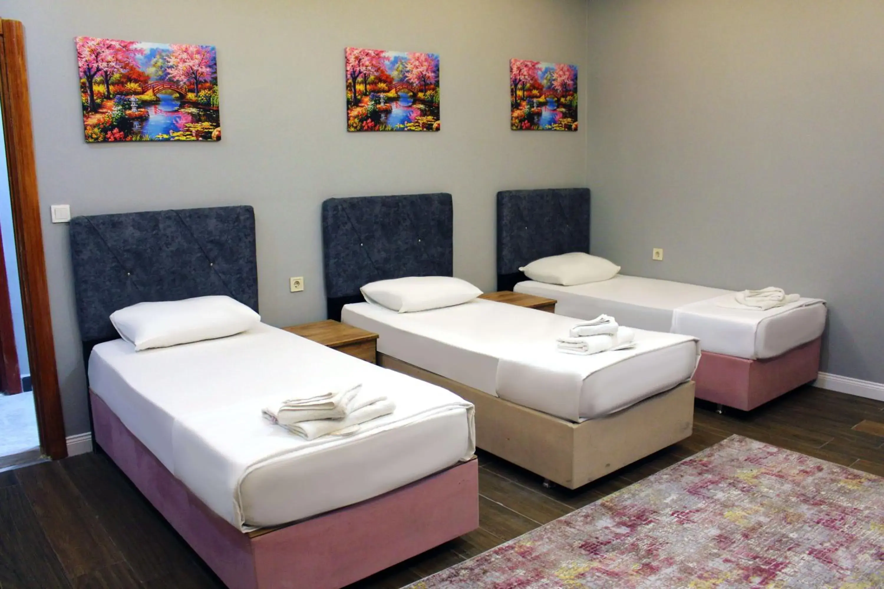 Triple Room with Shared Bathroom in biglife hotel Triple Room with Shared Bathroom in biglife hotel