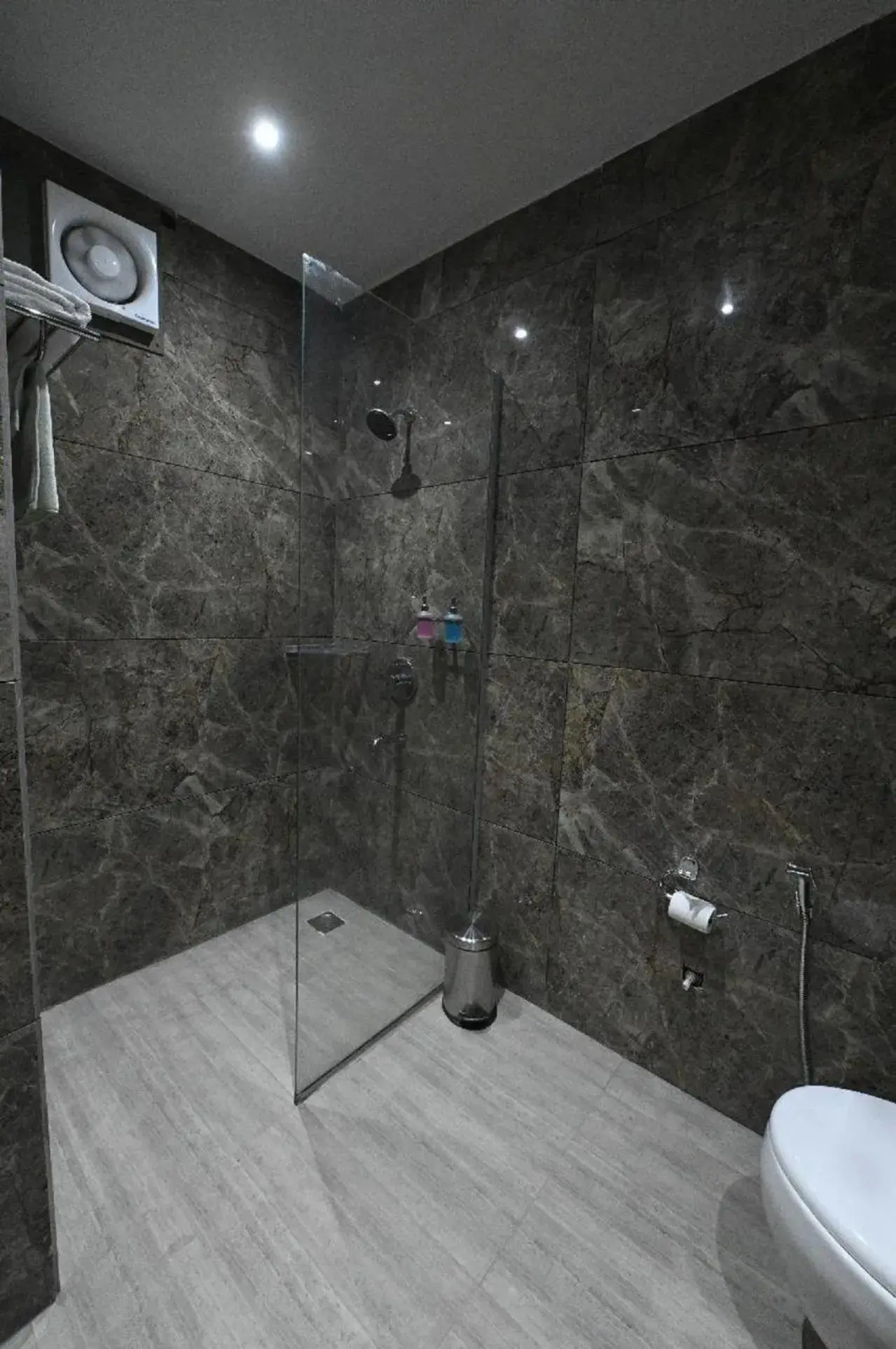 Hotel Avalon Palms Agra Hotel Avalon Palms Agra