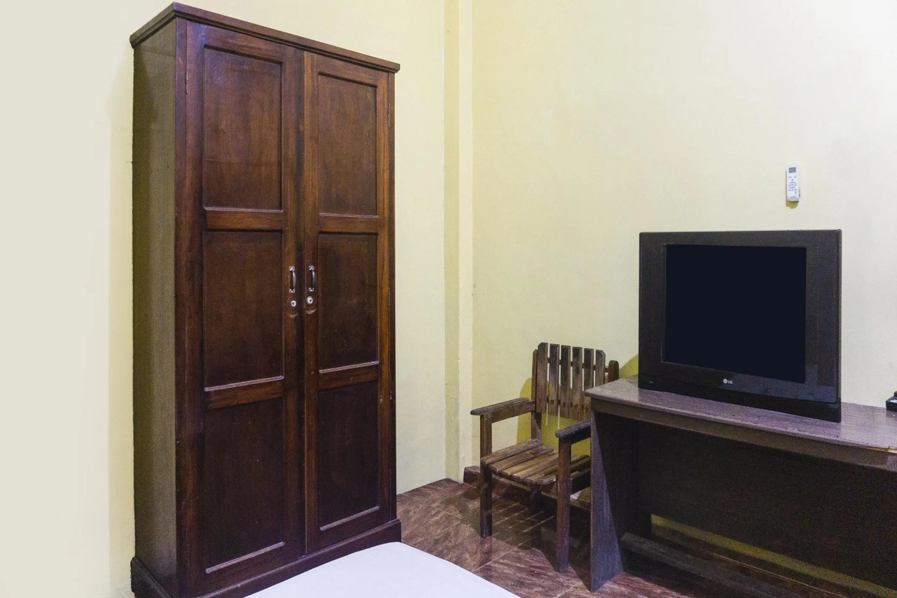 Bedroom in OYO 91855 Big Hotel Kendari