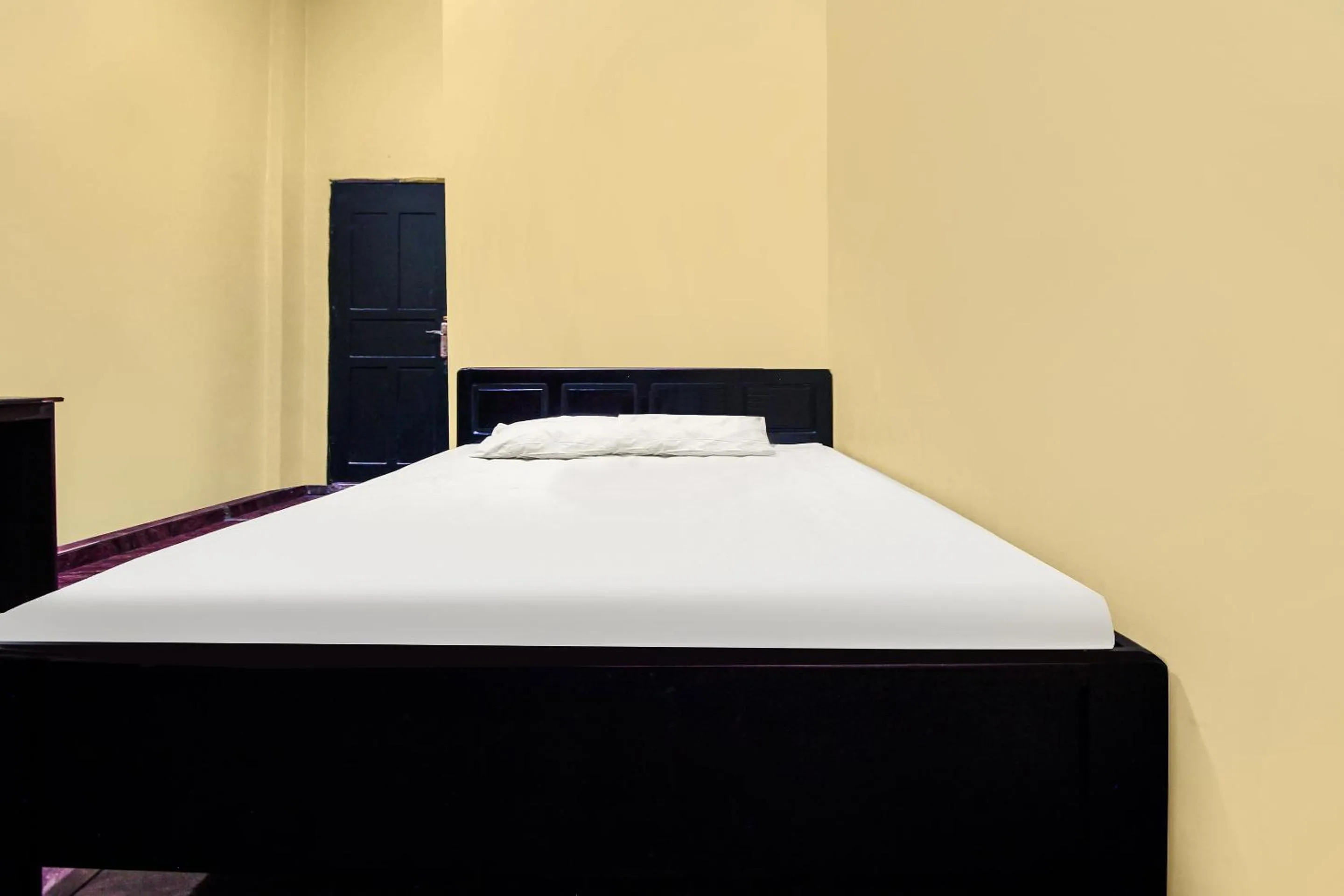 Bedroom in OYO 91855 Big Hotel Kendari