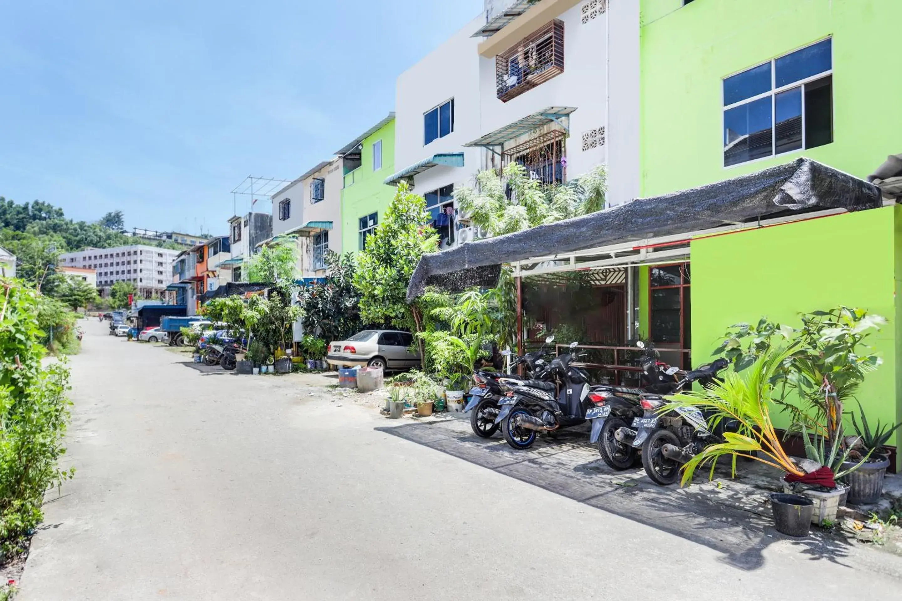 Facade/entrance in Hotel O Bilqis Homestay NearThe Hot River, Dog Run Facade/entrance in Hotel O Bilqis Homestay NearThe Hot River, Dog Run