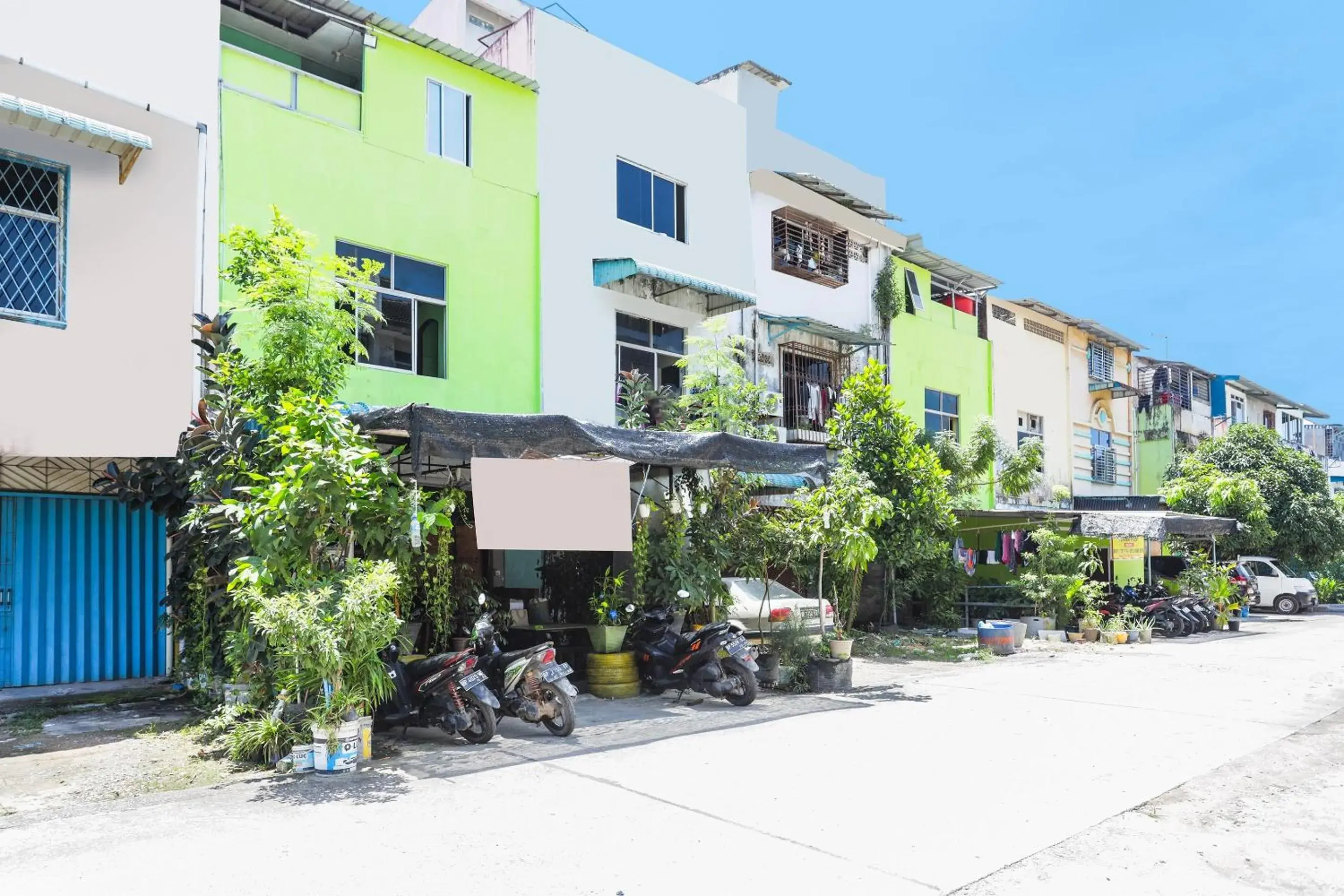 Facade/entrance in Hotel O Bilqis Homestay NearThe Hot River, Dog Run Facade/entrance in Hotel O Bilqis Homestay NearThe Hot River, Dog Run