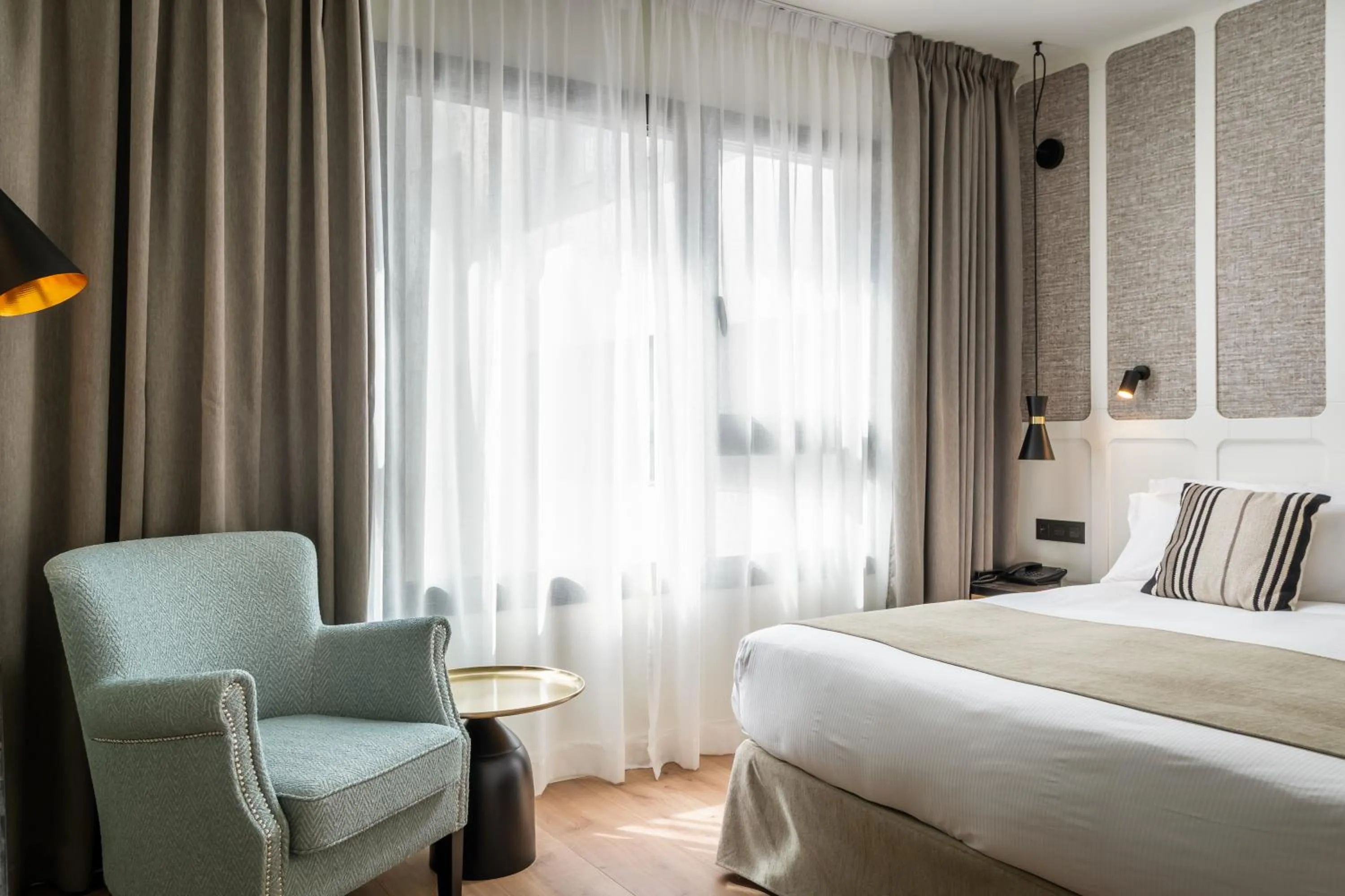 Bed in Hotel Barcelona Catedral 4 Sup