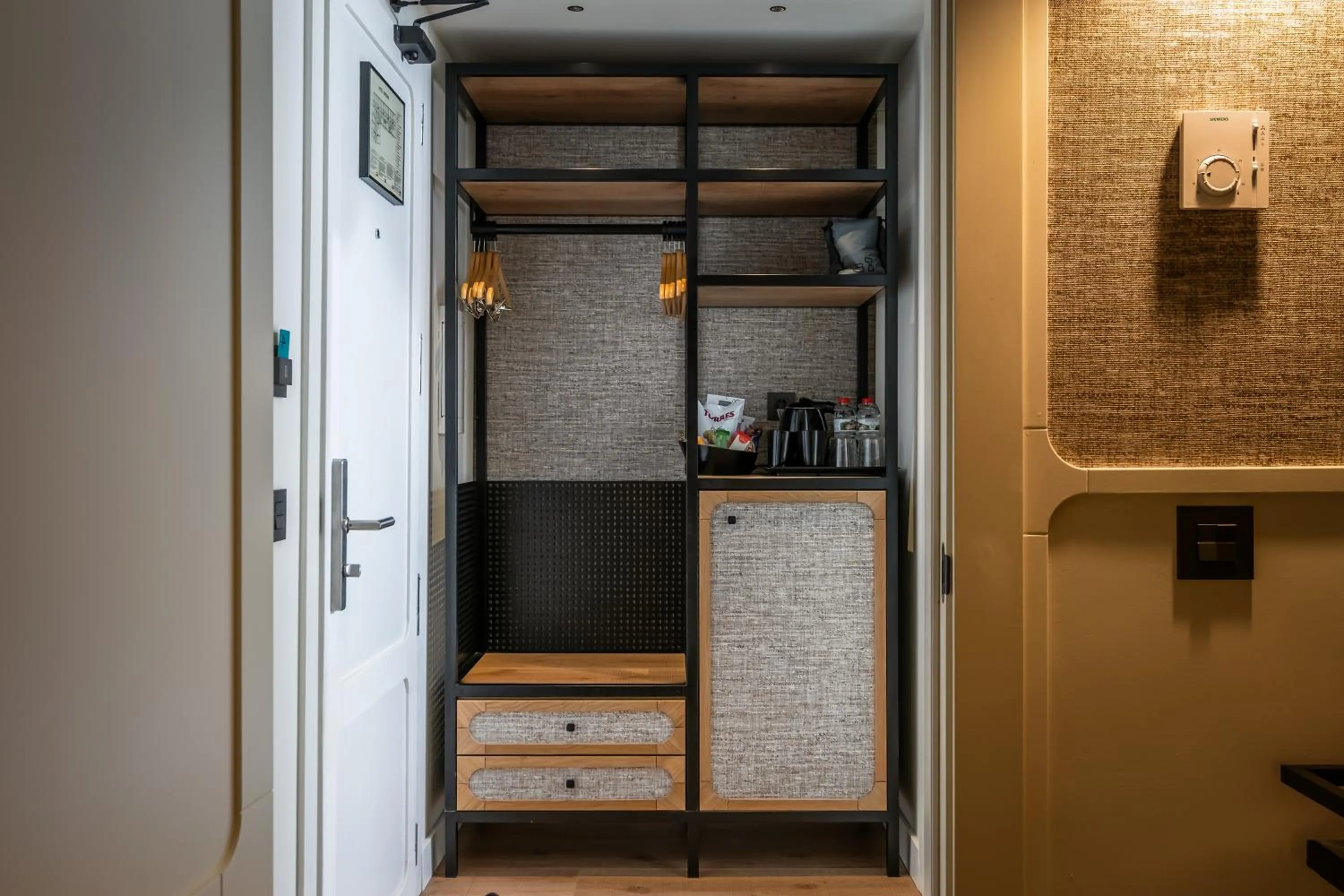 minibar in Hotel Barcelona Catedral 4 Sup