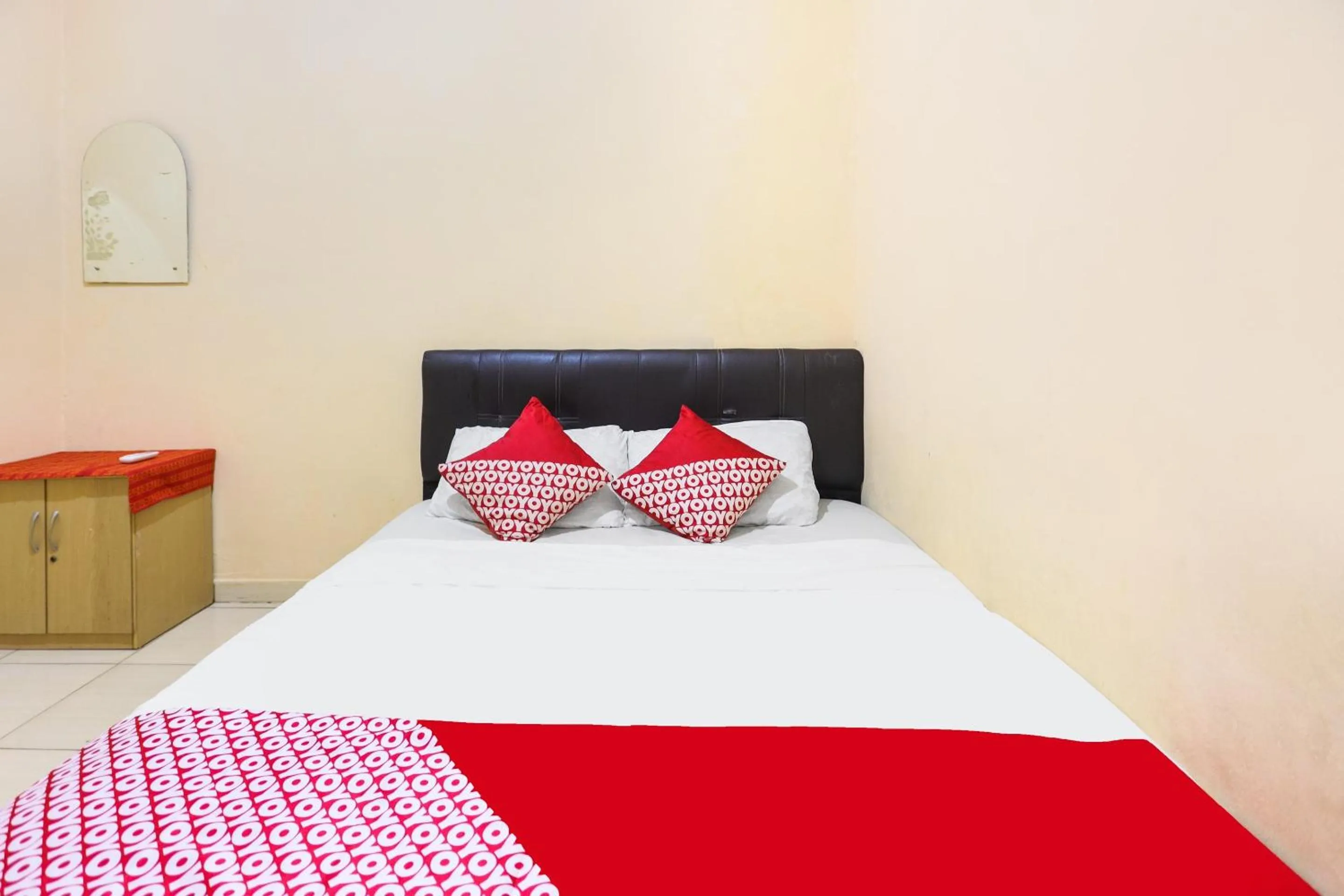 Bedroom in Hotel O Wisma Heksa