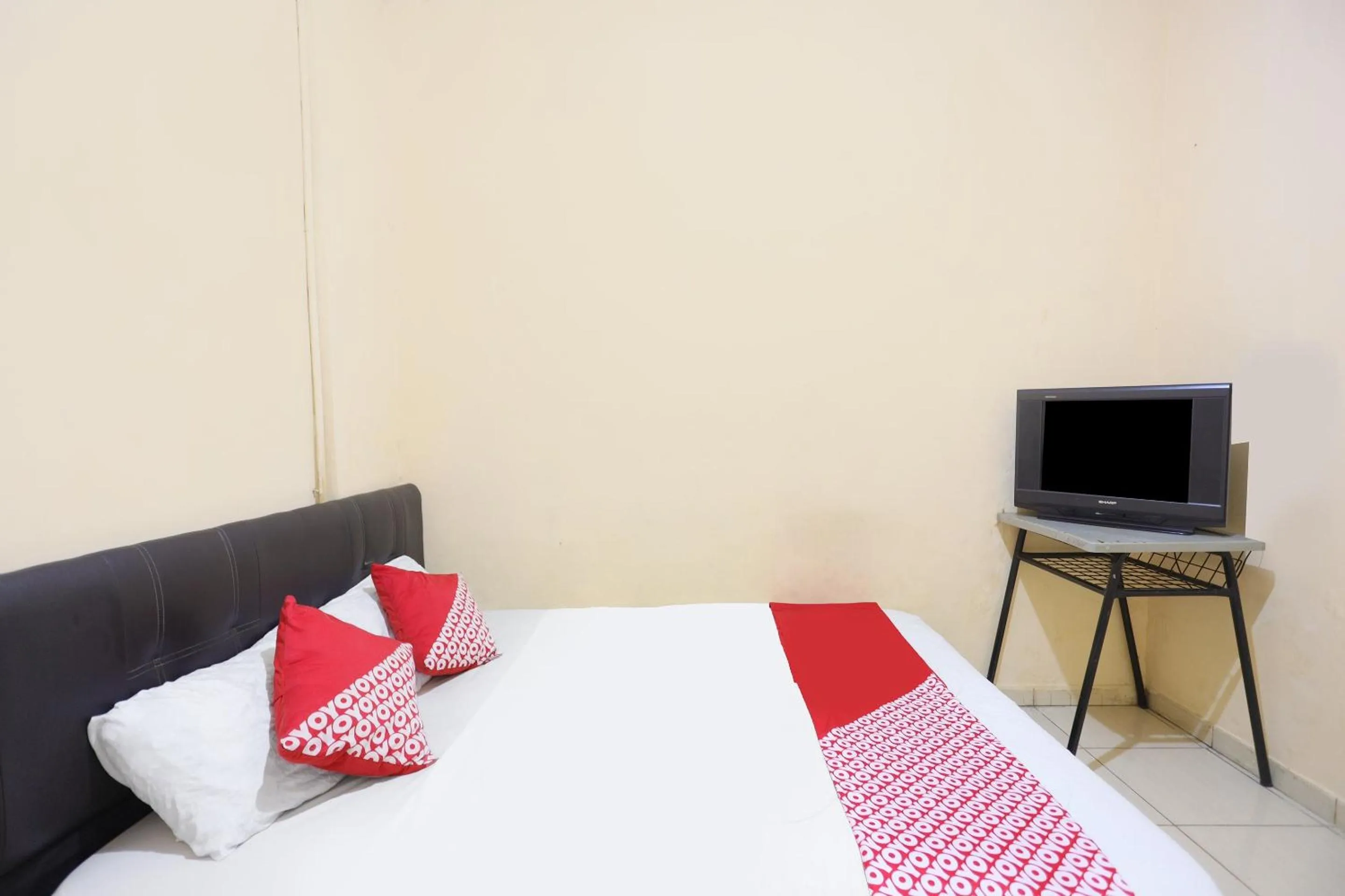 Bedroom in Hotel O Wisma Heksa