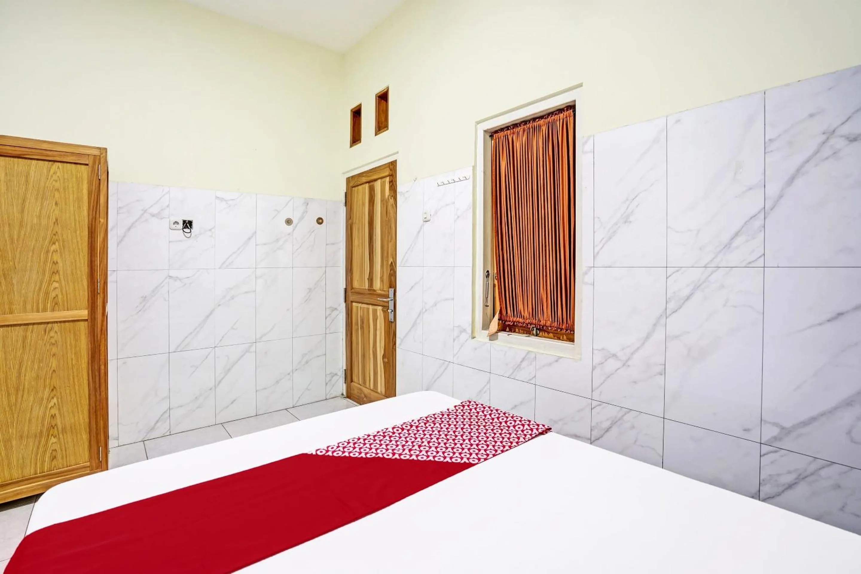 Bedroom, Bed in OYO Life 91884 Kost Kusuma Dewi Syariah