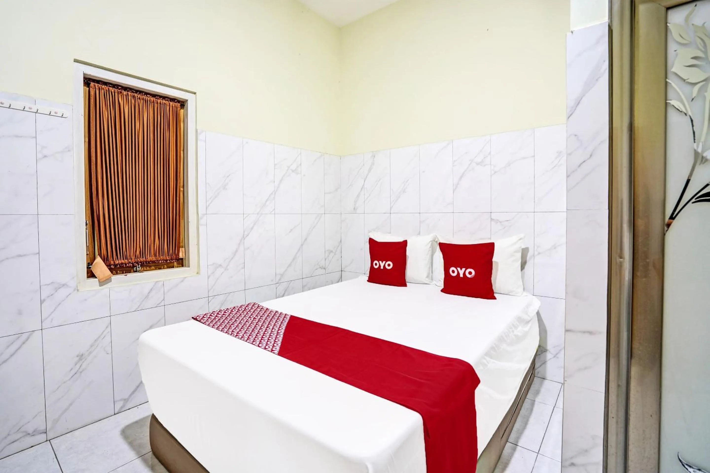 Bedroom, Bed in OYO Life 91884 Kost Kusuma Dewi Syariah