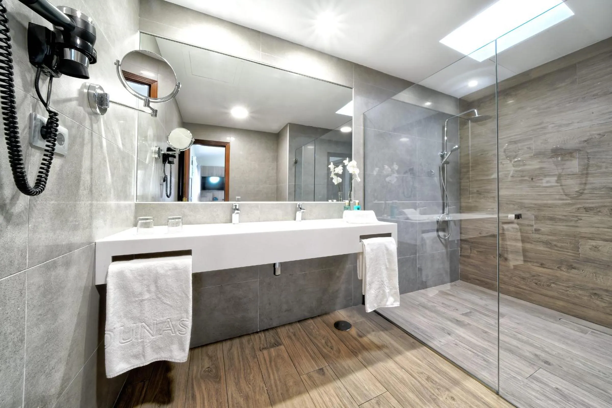 Suites & Villas by Dunas