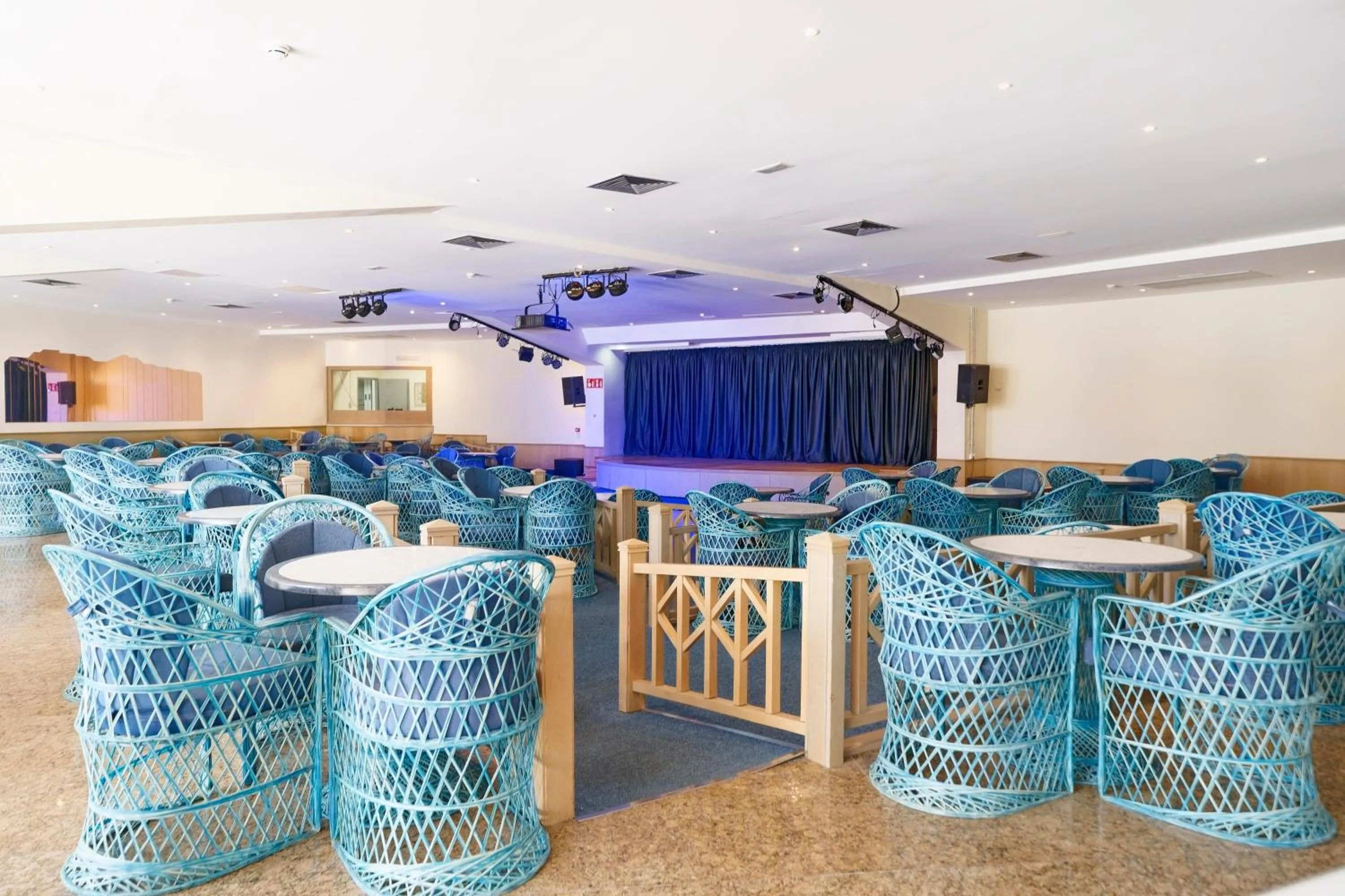 Lounge or bar in Suites & Villas by Dunas