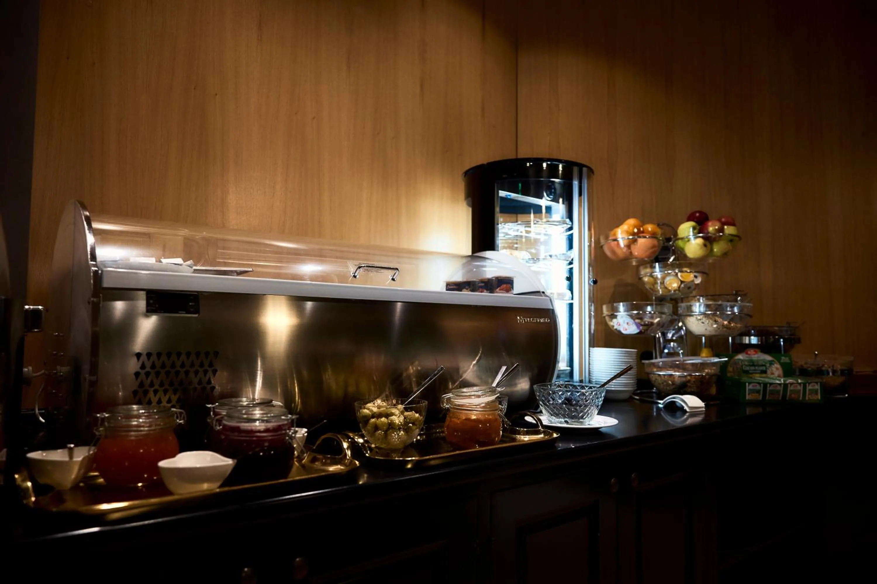 Breakfast in HOTEL VIENA