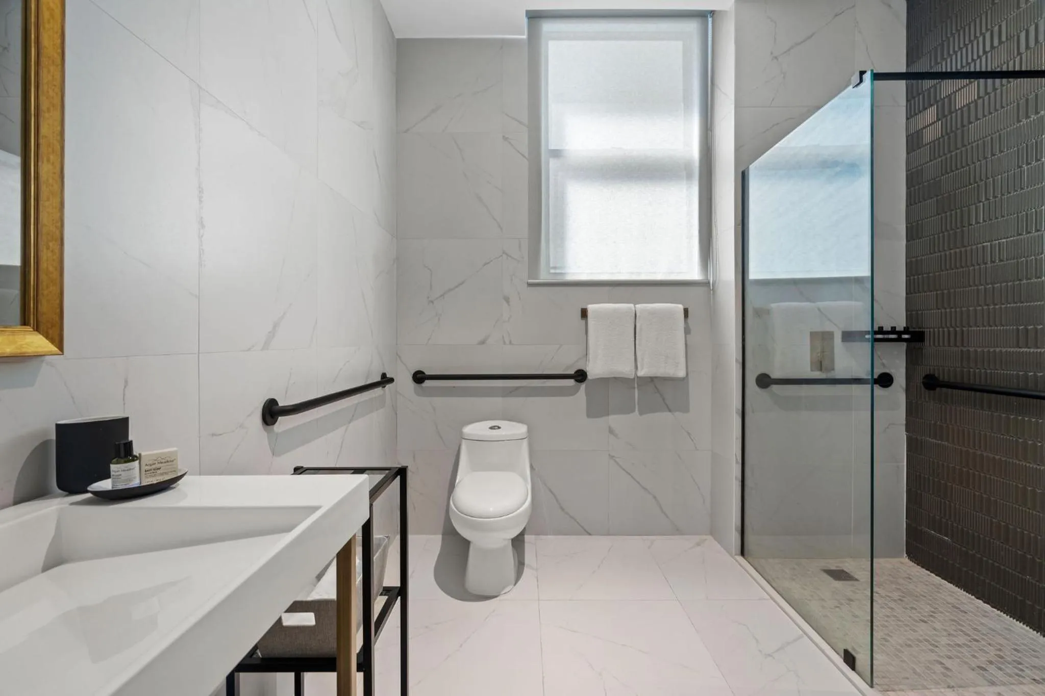 Shower in Don Rafa Boutique Hotel & Residences