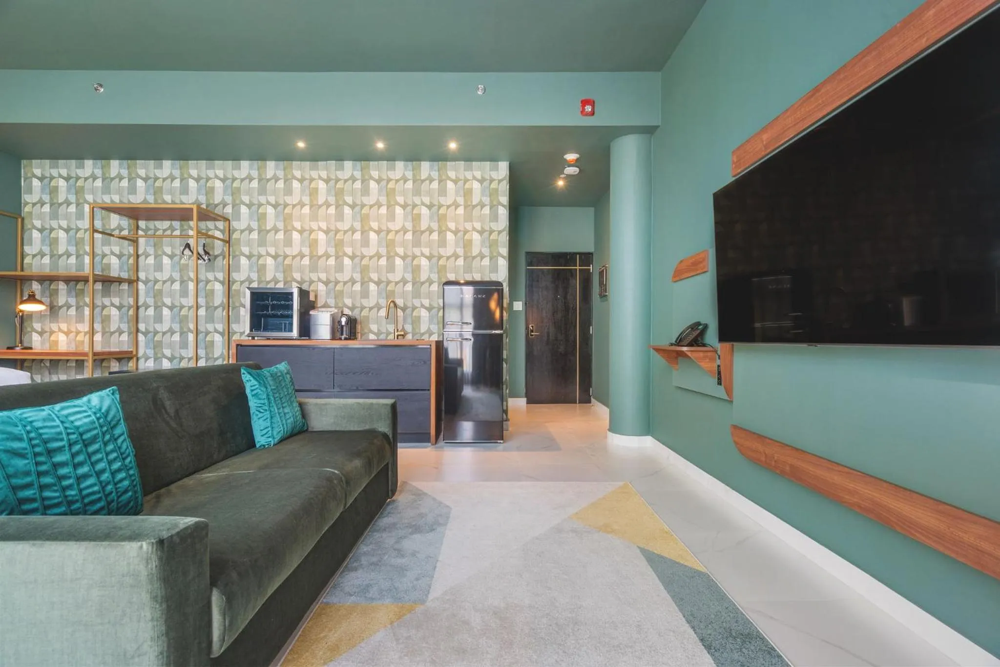 TV and multimedia in Don Rafa Boutique Hotel & Residences