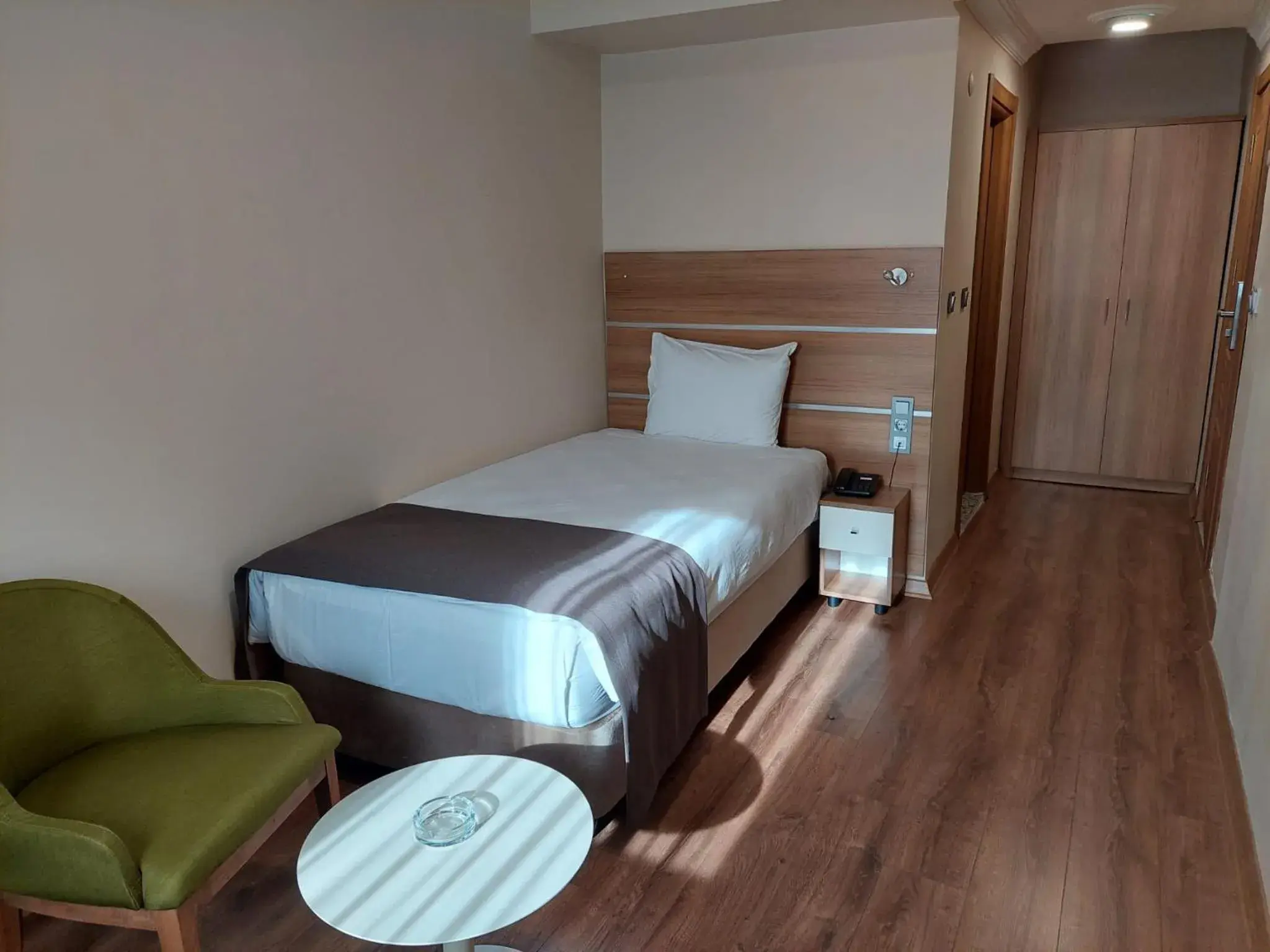 Budget Single Room - single occupancy in BEYAZ İNCİ OTEL Budget Single Room - single occupancy in BEYAZ İNCİ OTEL