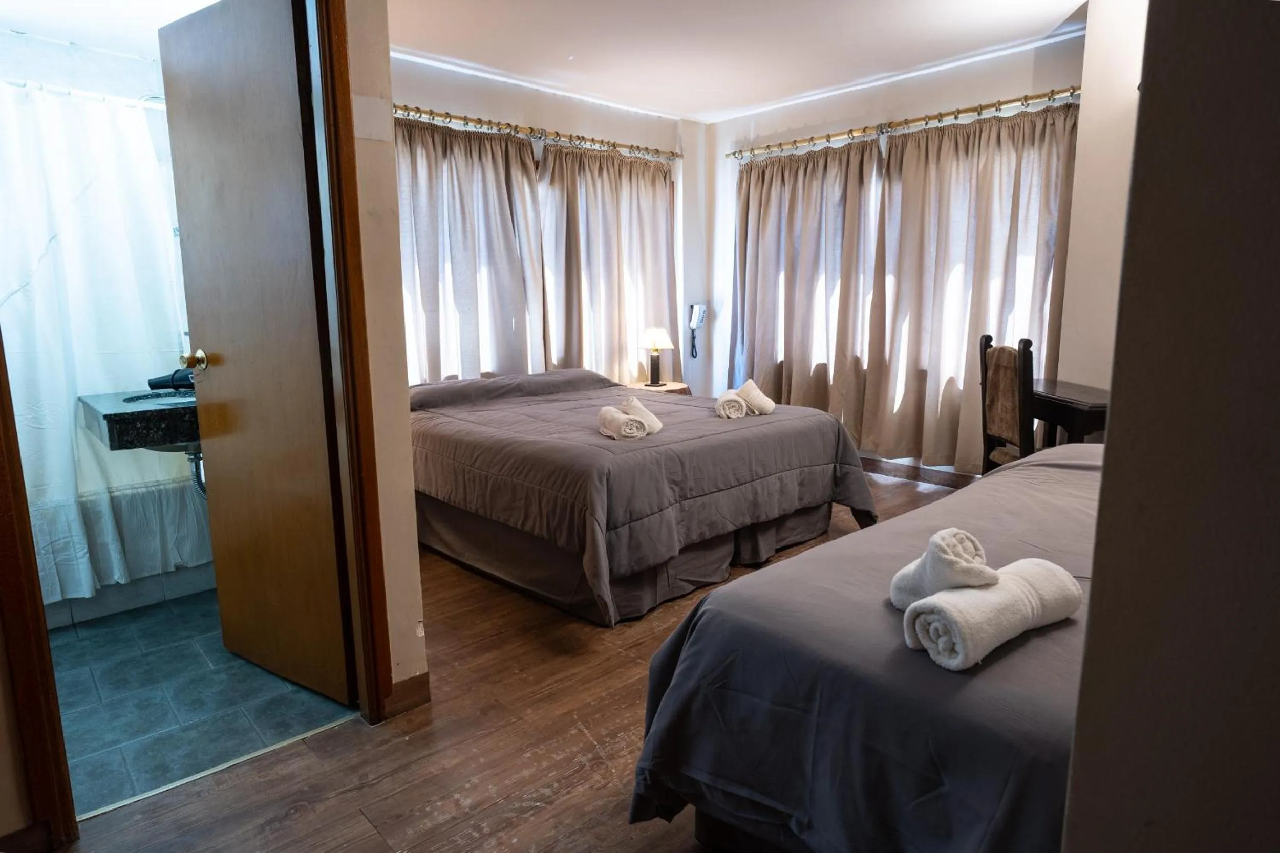 Photo of the whole room in Hotel Park Bariloche