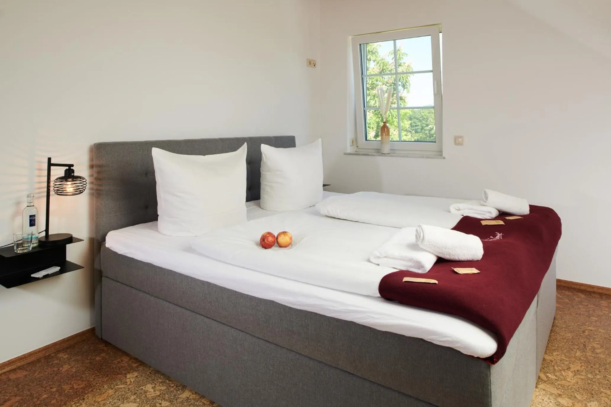 Bedroom, Bed in Laasenhof