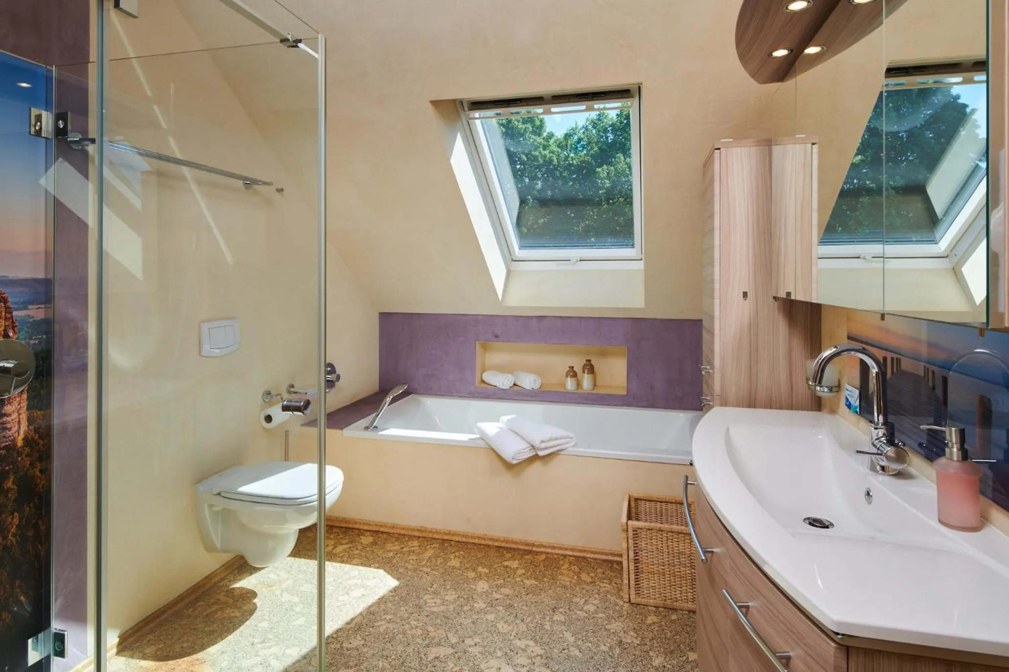 Bathroom, Bed in Laasenhof