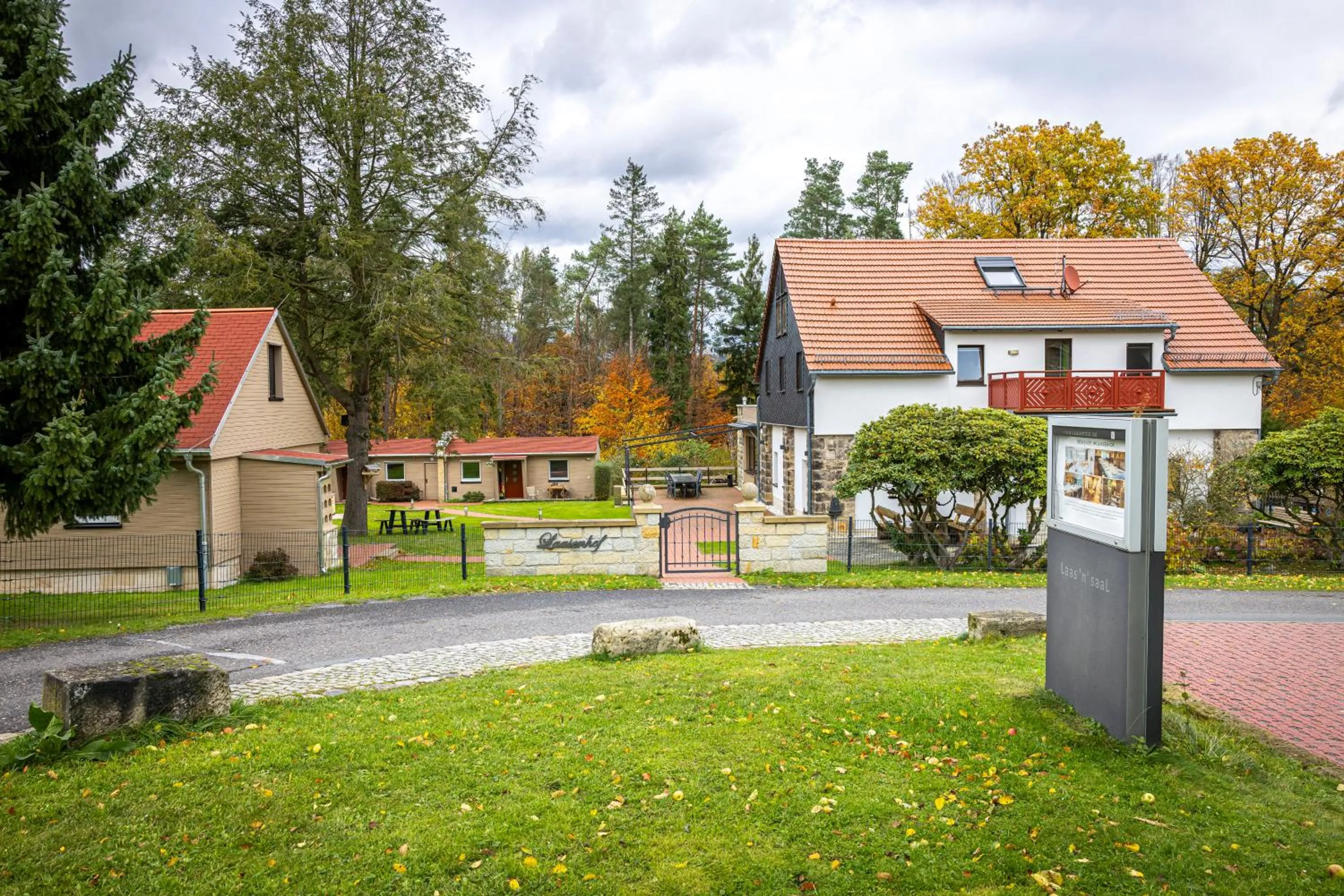 Property building in Laasenhof