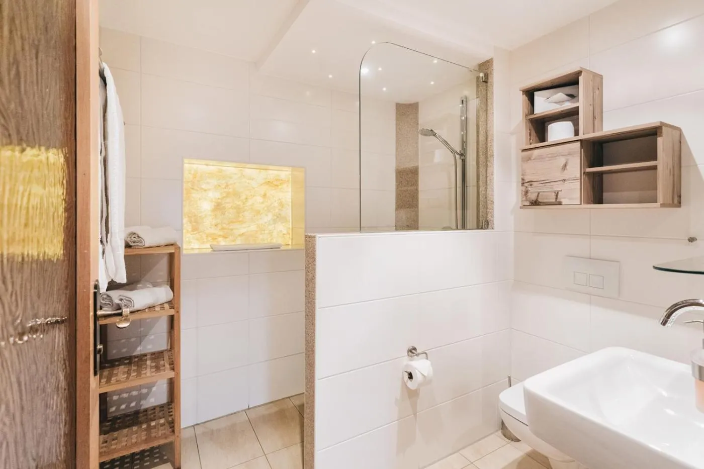 Bathroom in Laasenhof