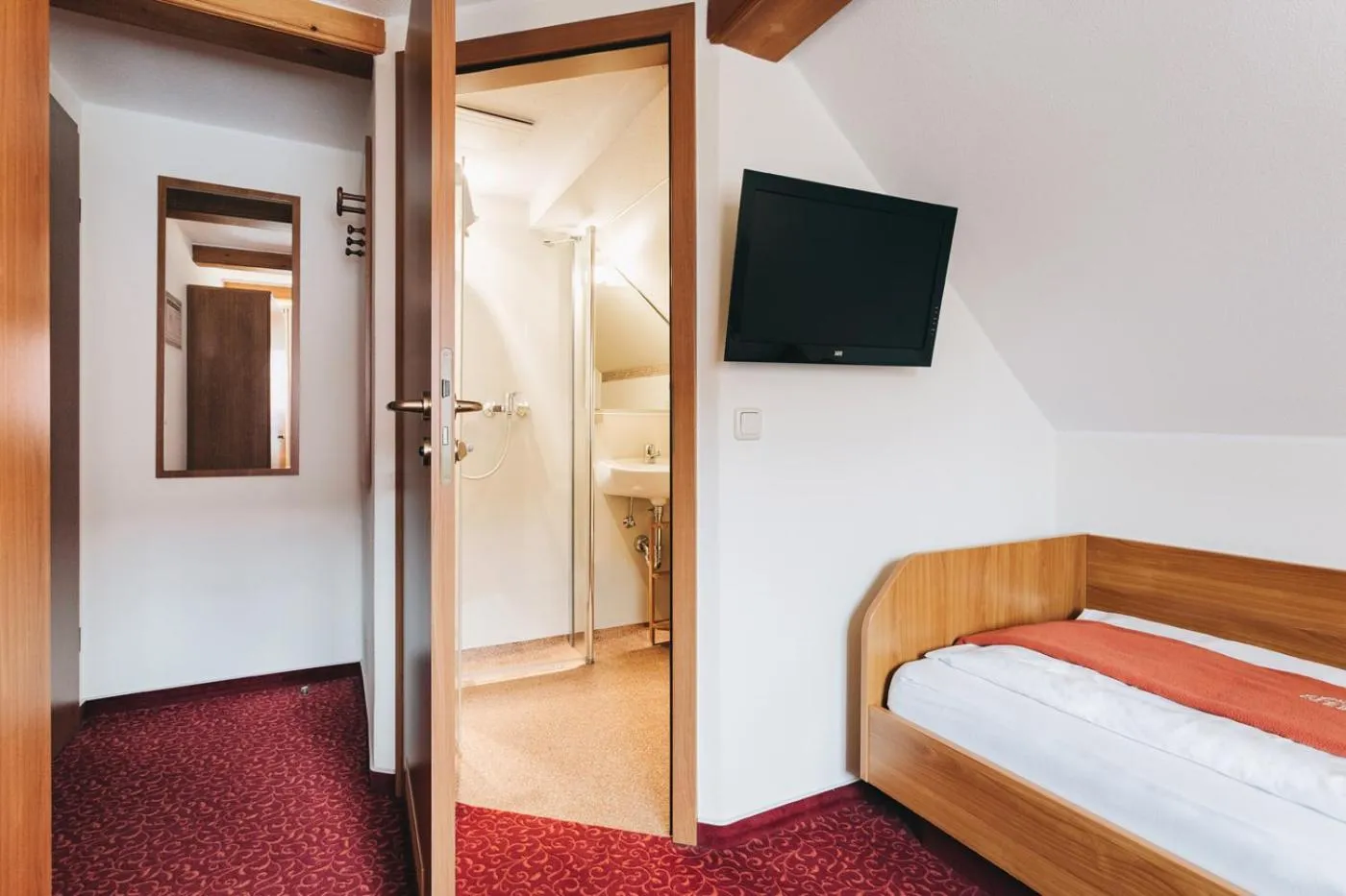 Bathroom, Bed in Laasenhof