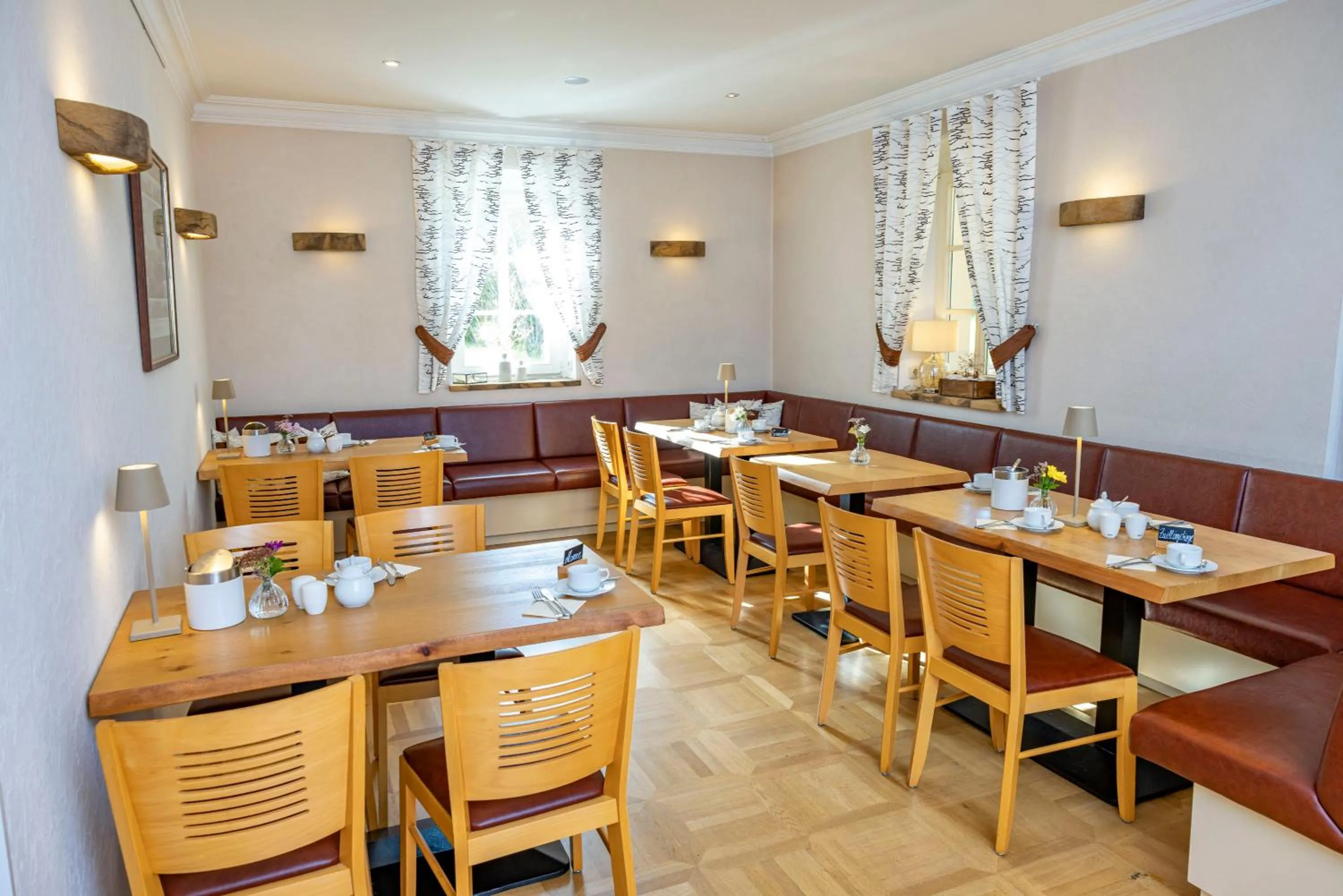 Restaurant/places to eat in Laasenhof