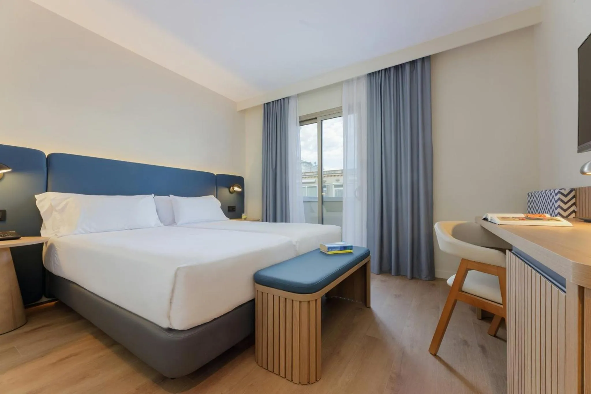 Bedroom, Bed in Sercotel Kalma Sitges