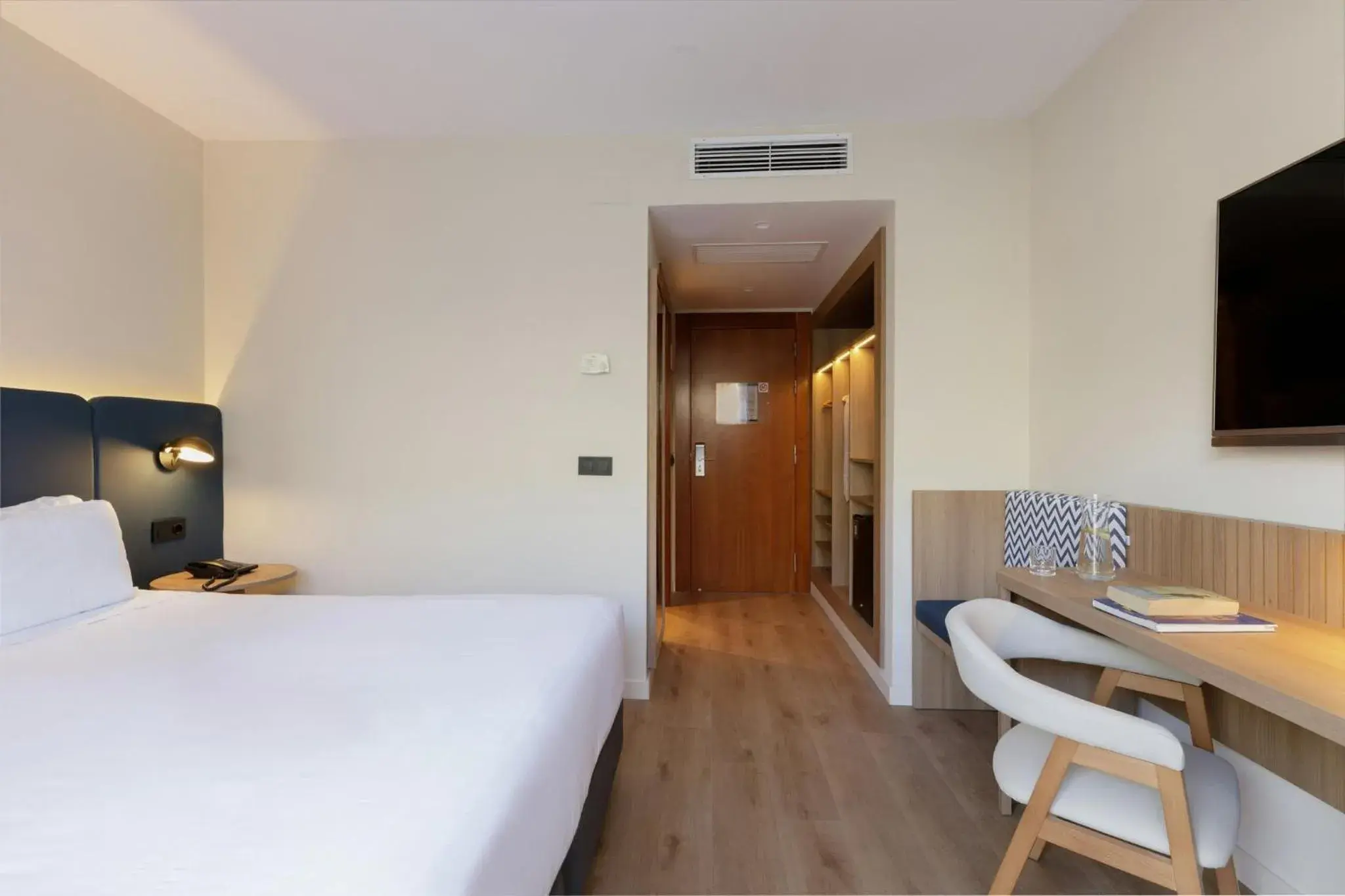 Bedroom, Bed in Sercotel Kalma Sitges Bedroom, Bed in Sercotel Kalma Sitges