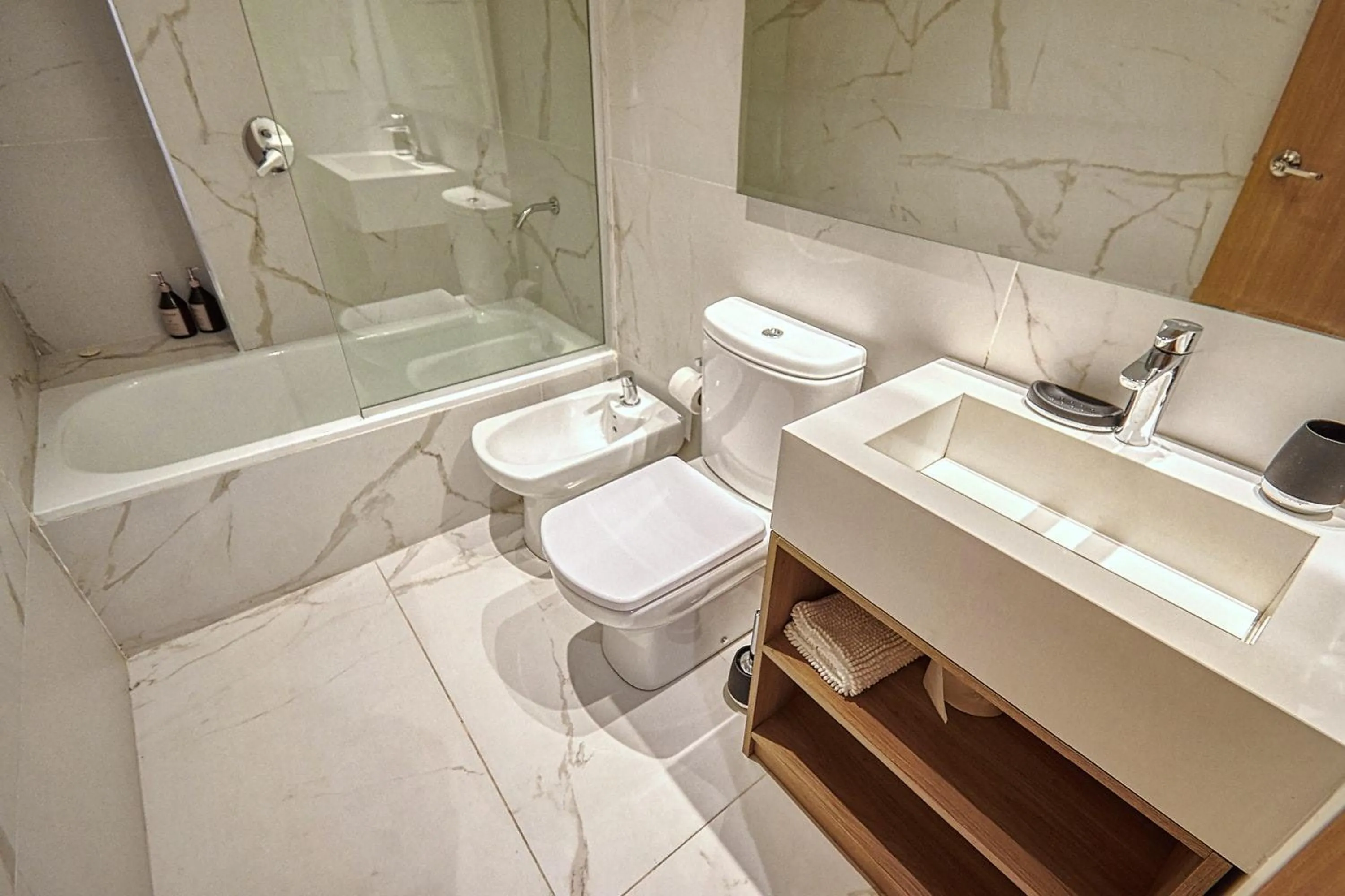 Shower in Live Soho Boutique Apartments Belgrano