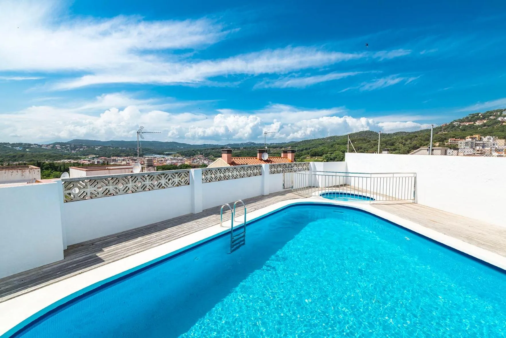 Natural landscape in Hotel Ridomar 365