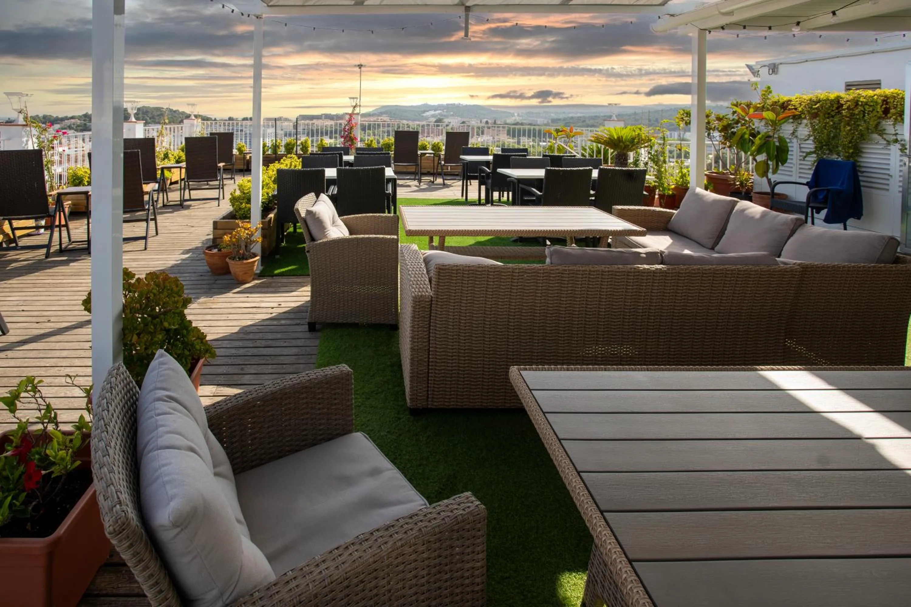 Property building in Hotel Ridomar 365