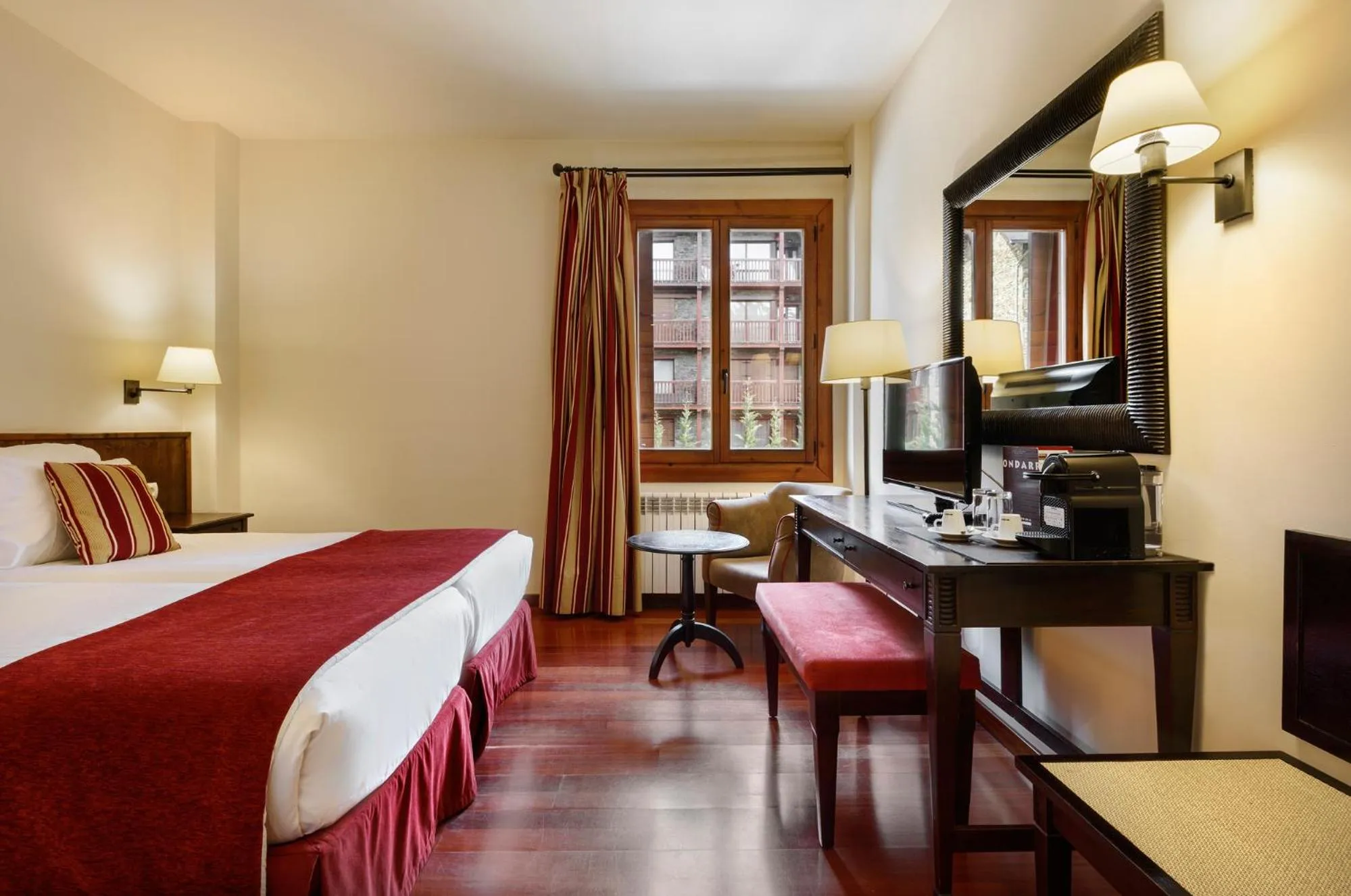 Photo of the whole room, Bed in Hotel Saliecho