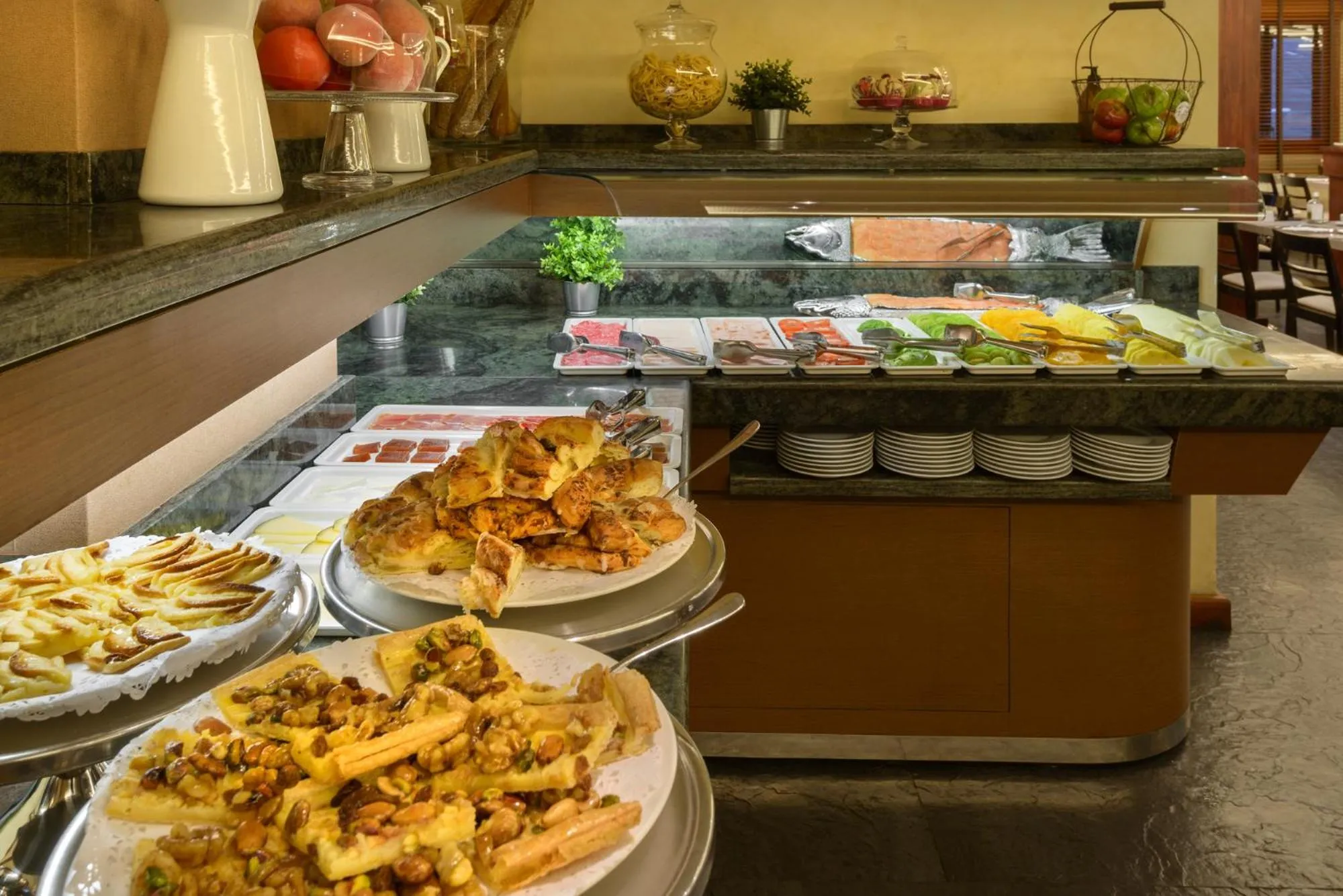 Breakfast in Hotel Saliecho