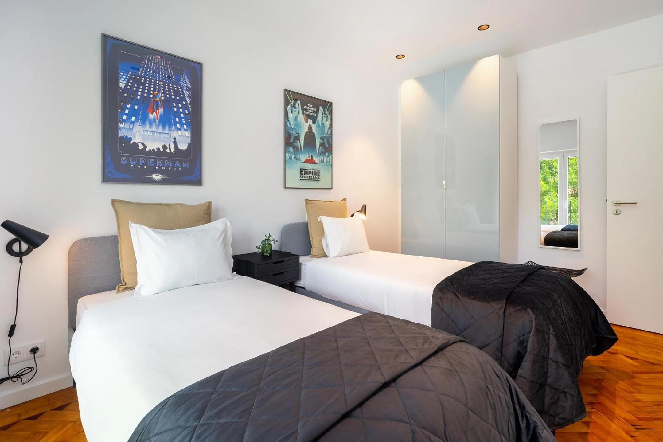 WHome Prime Location w AC 3-Bed Duplex Perfect for Families ONLY
