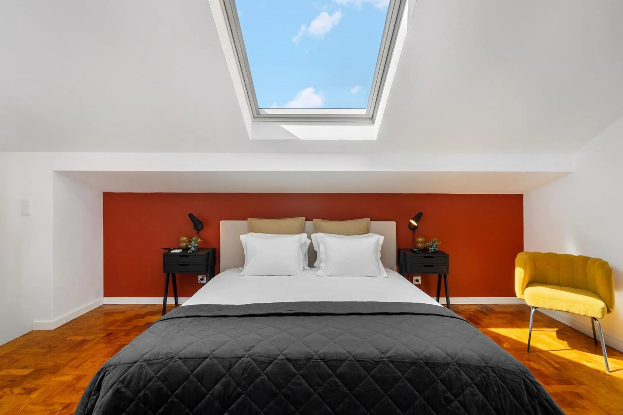 WHome Prime Location w AC 3-Bed Duplex Perfect for Families ONLY
