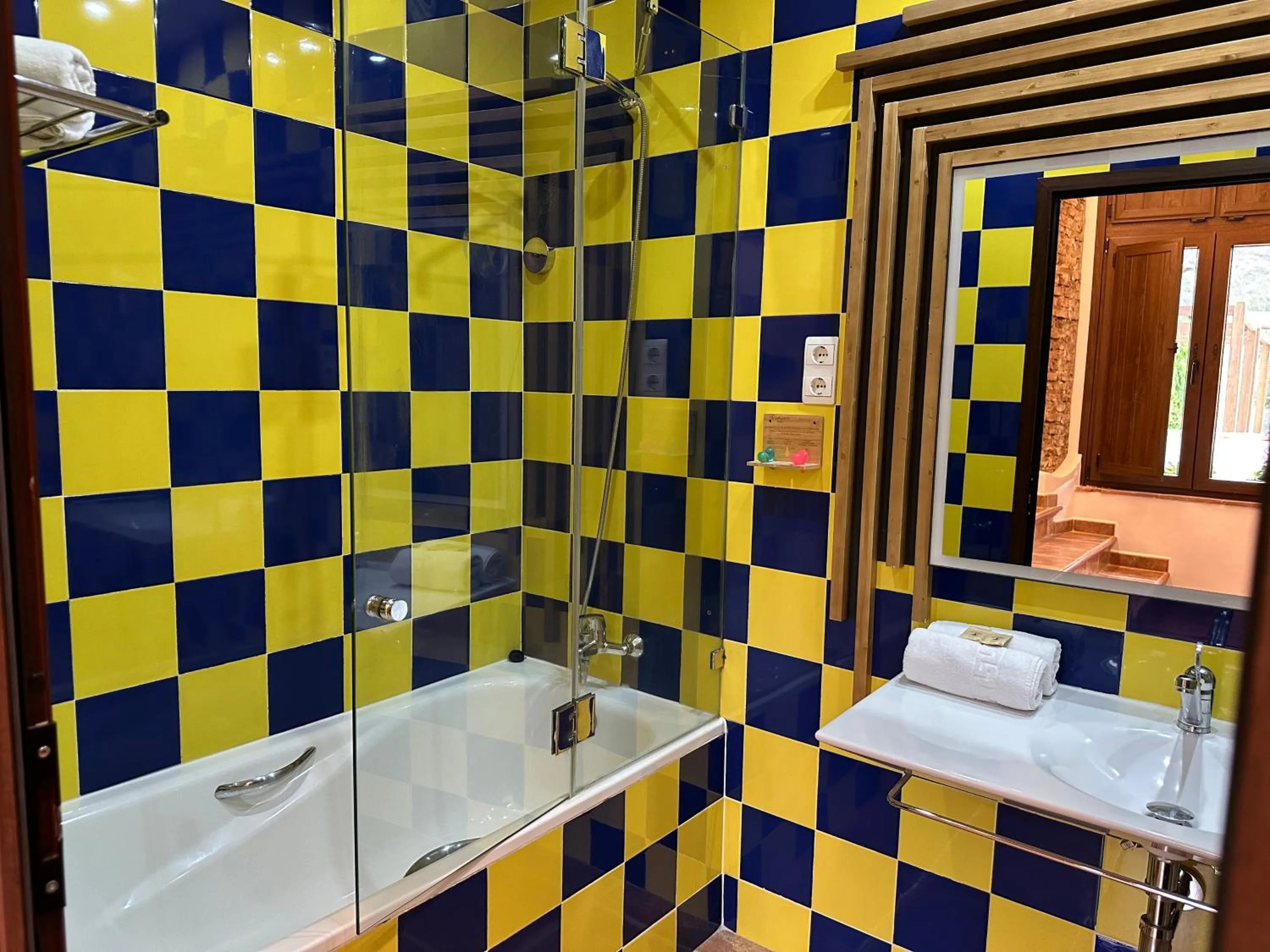 Bath in Complejo Turístico La Garganta