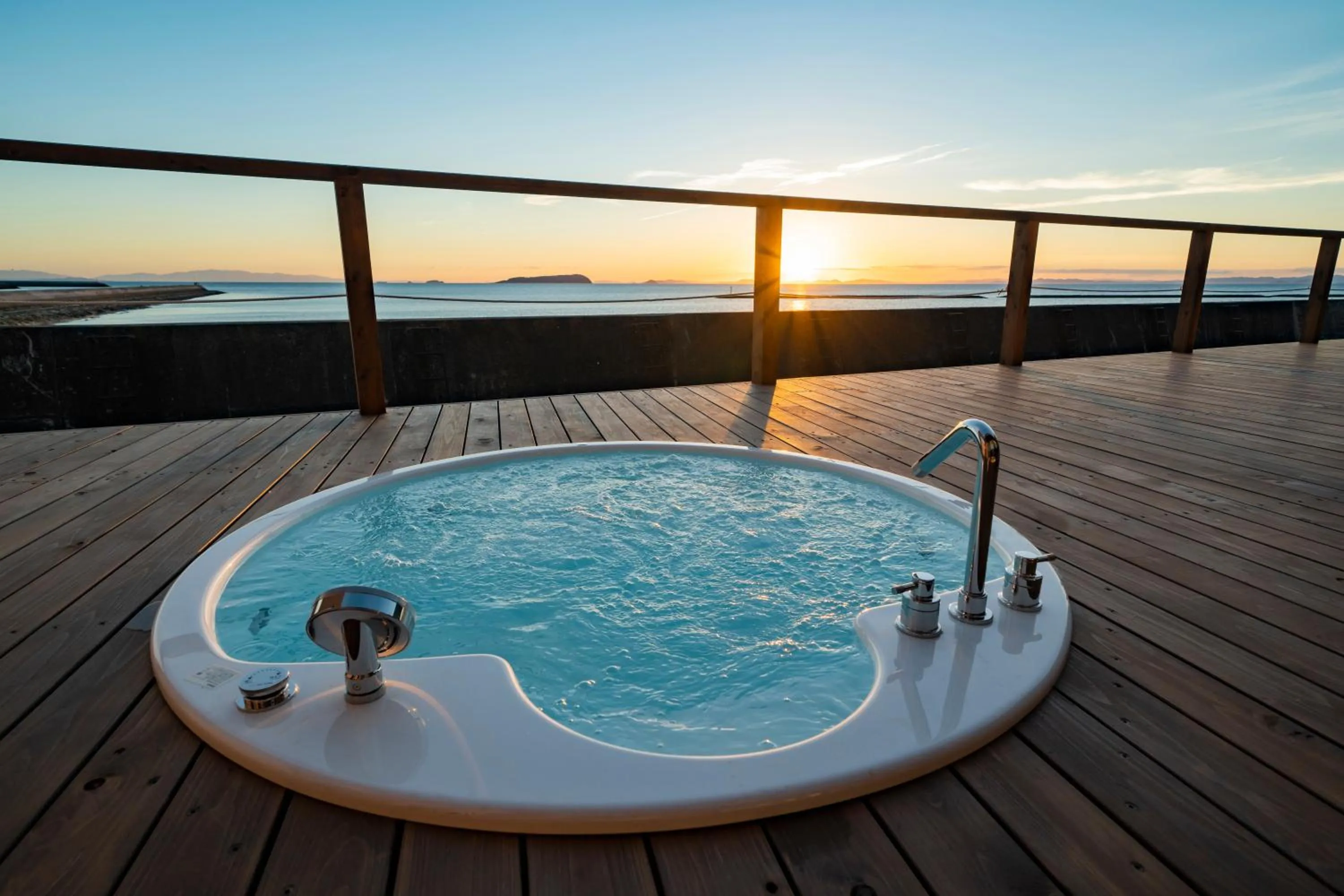 Bath in GLAMPREMIER Setouchi