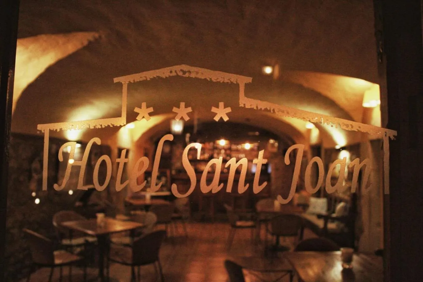 Food and drinks in Hotel Sant Joan