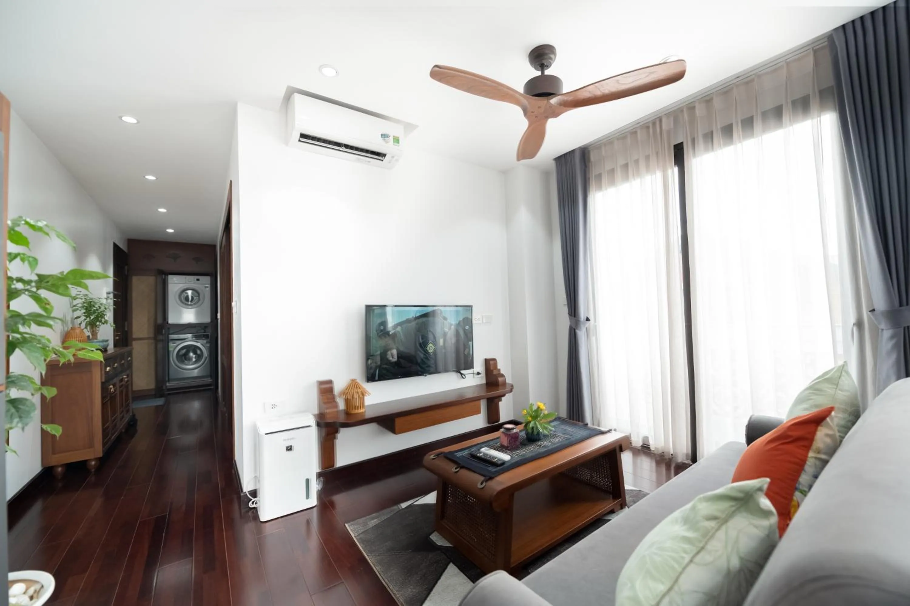 TV and multimedia in FLESTA Doi Can Serviced Apartment