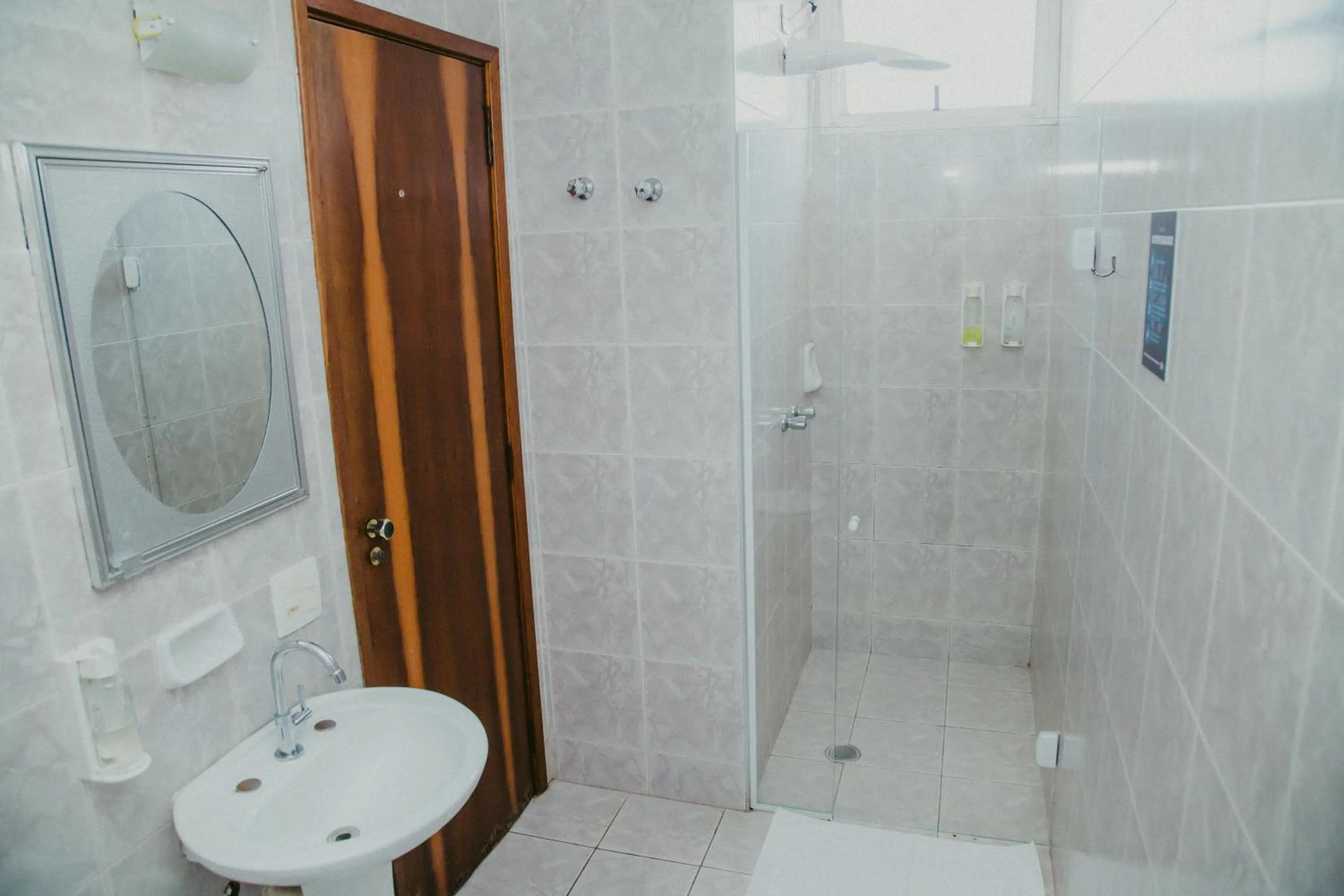 Shower in HOTEL ROYAL PARK