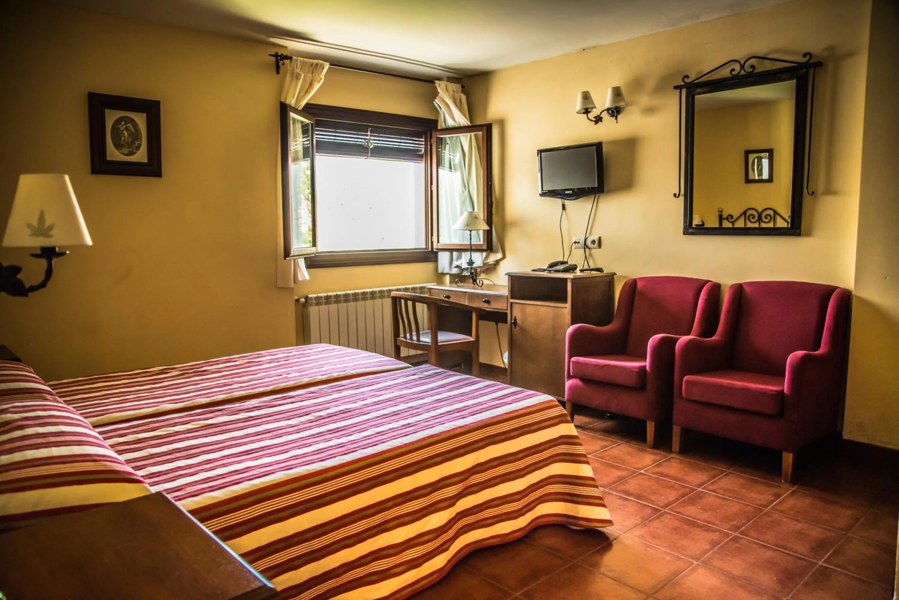 Photo of the whole room, Bed in Finca Los Llanos