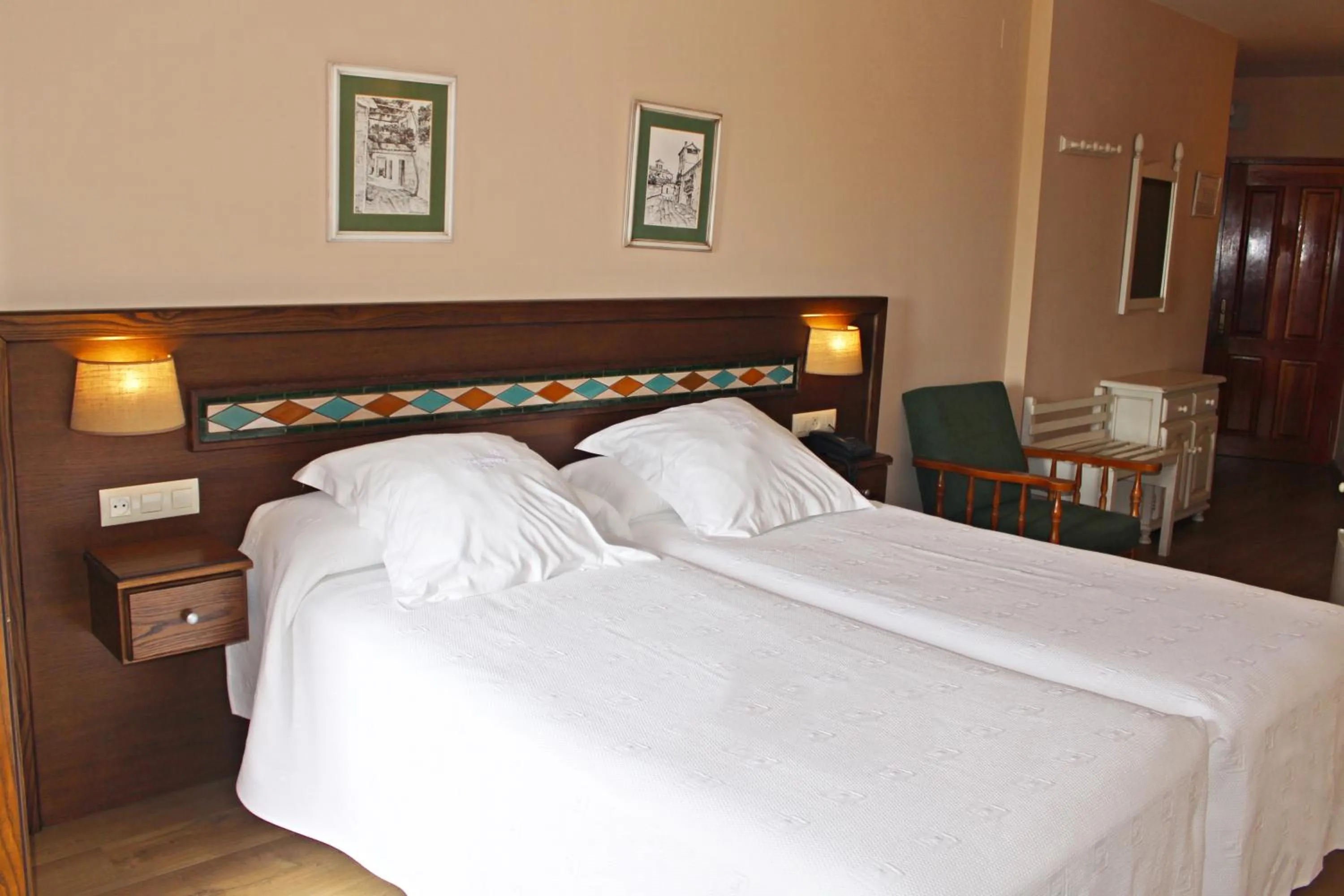 Photo of the whole room, Bed in Finca Los Llanos